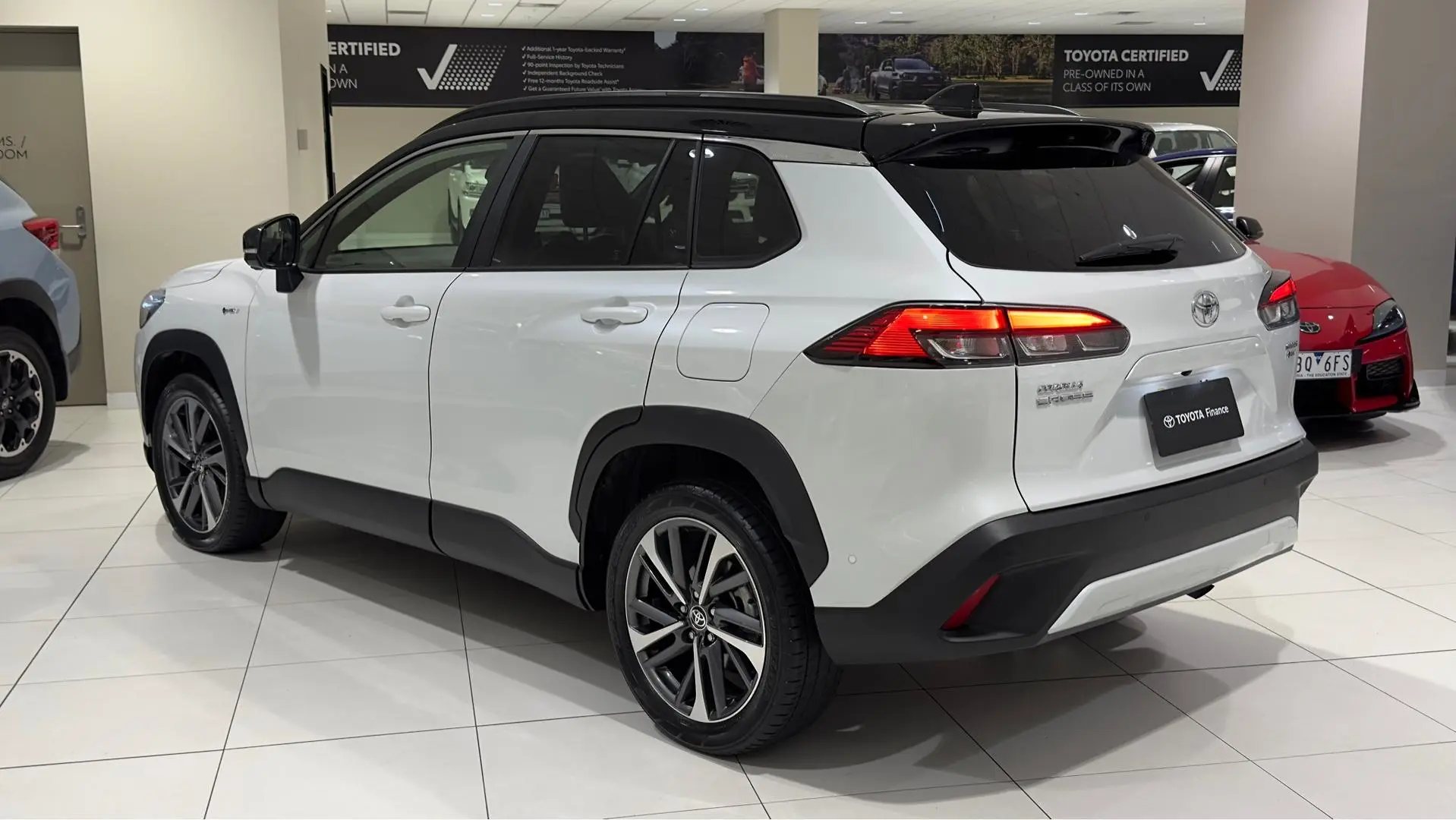2024 Toyota Corolla Cross Gallery Image 8