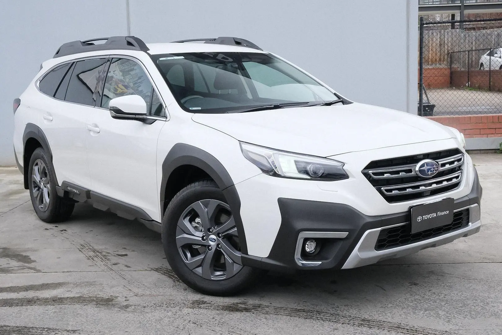 2021 Subaru Outback Gallery Image 1