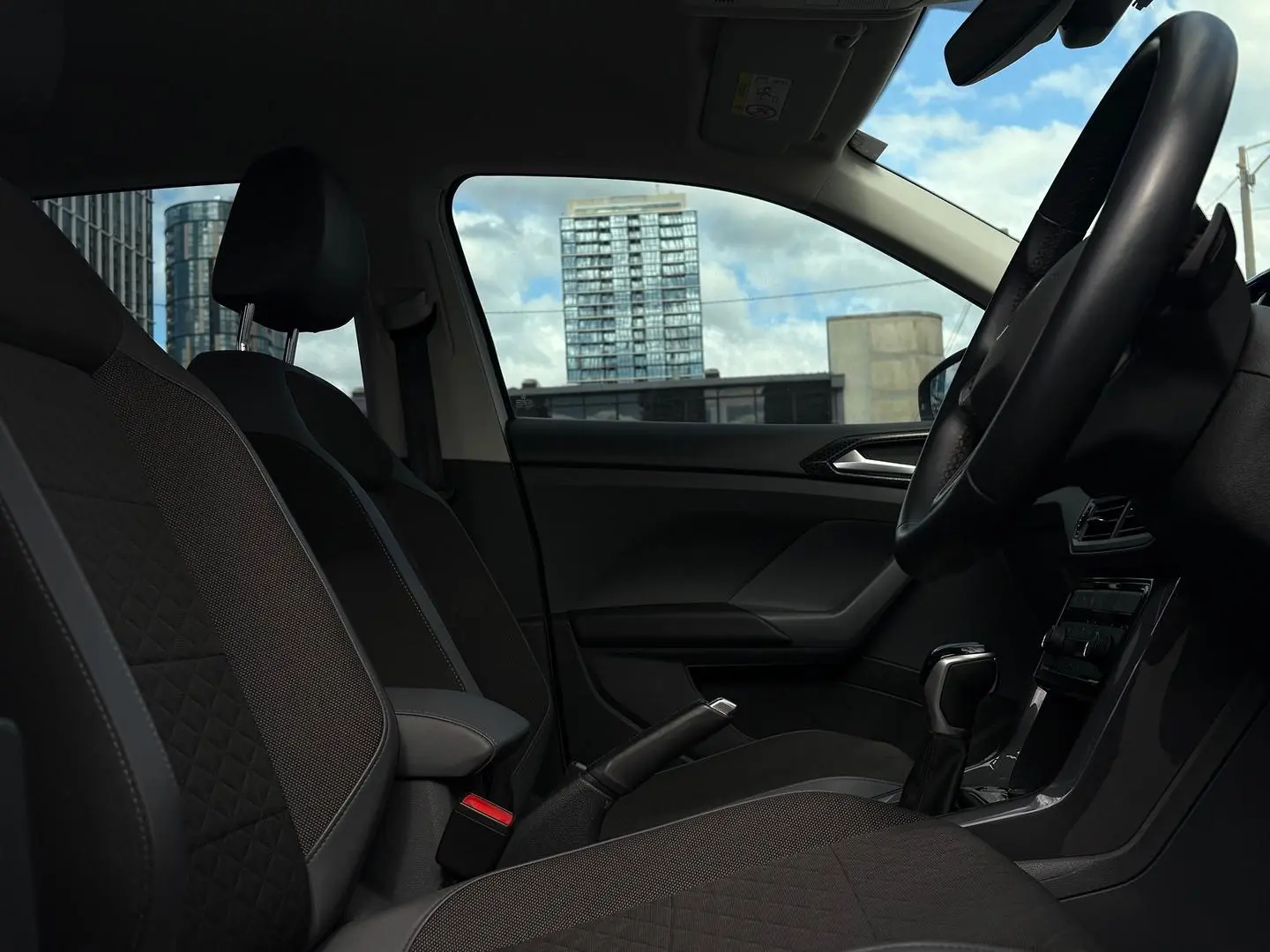 2021 Volkswagen T-Cross Gallery Image 11