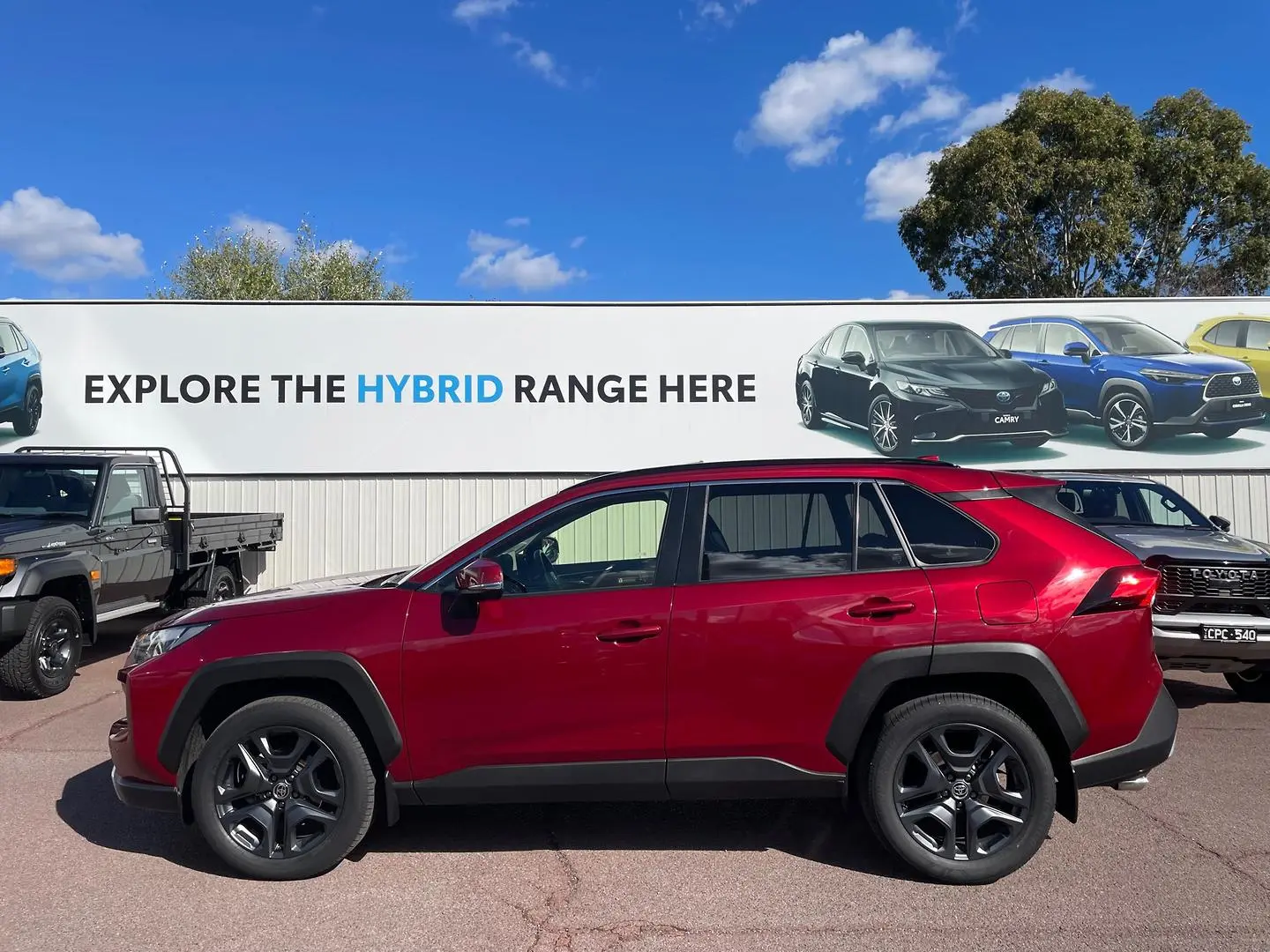 2023 Toyota RAV4 Gallery Image 9