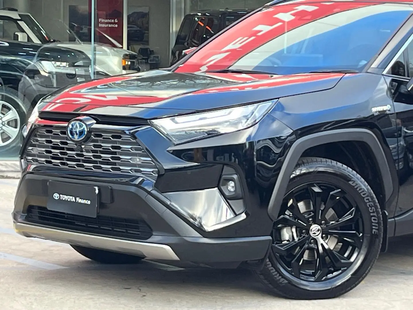 2024 Toyota RAV4 Gallery Image 9