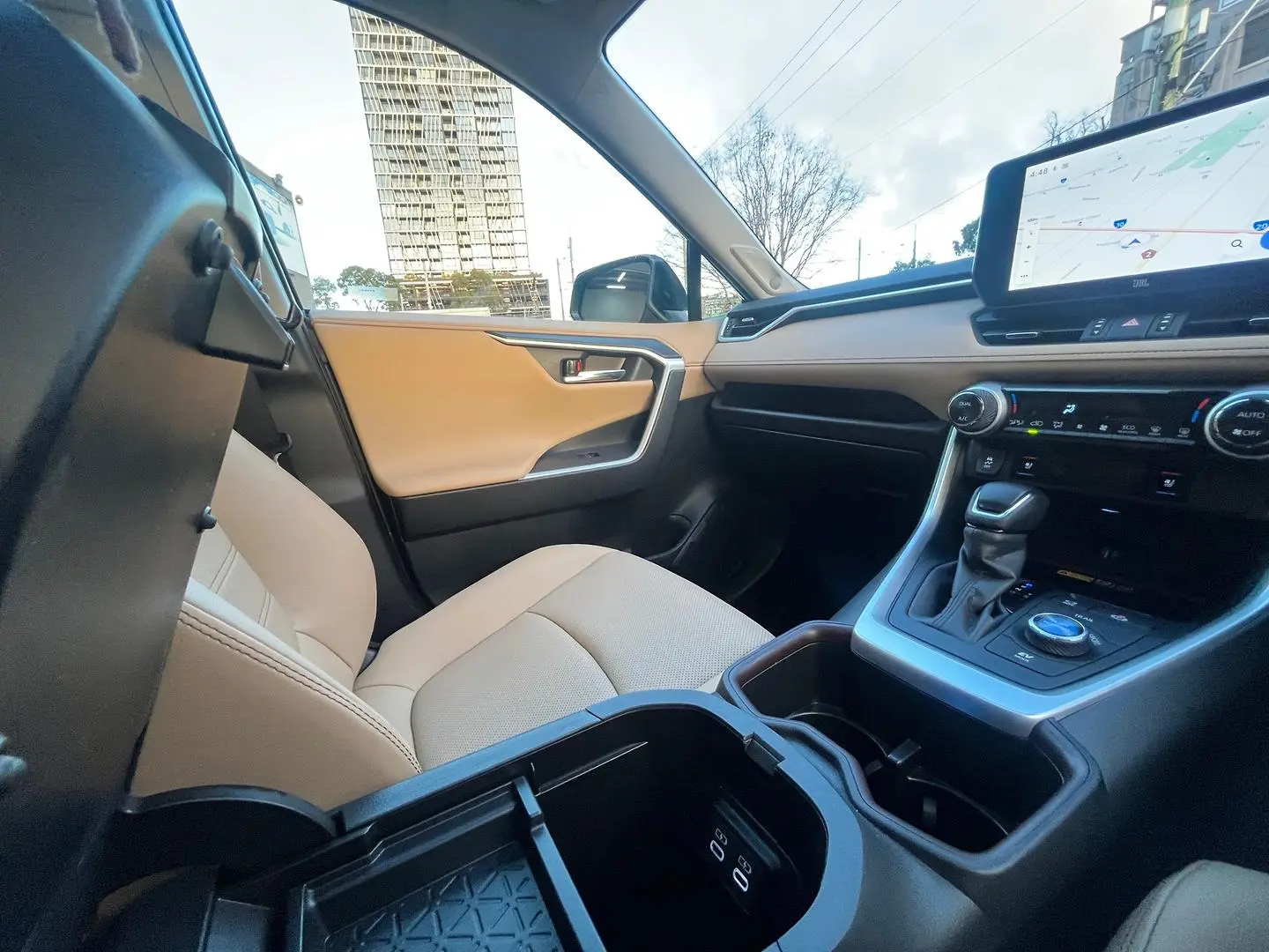 2024 Toyota RAV4 Gallery Image 26