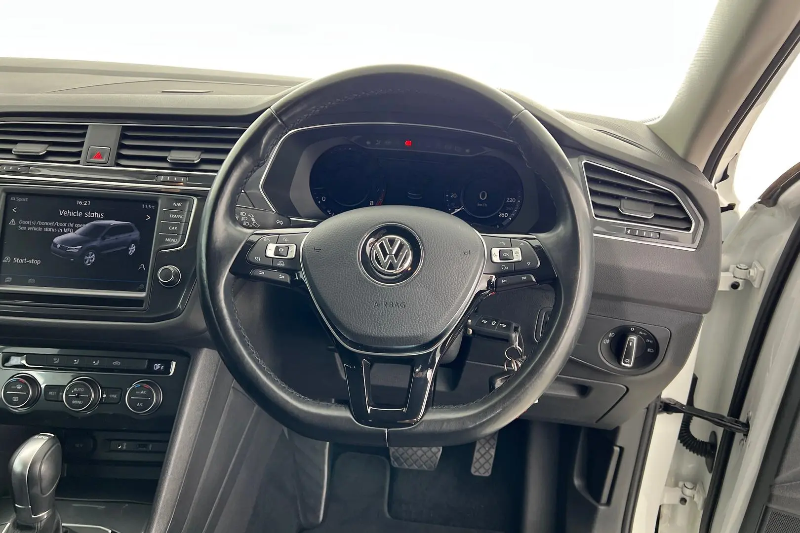 2016 Volkswagen Tiguan Gallery Image 17