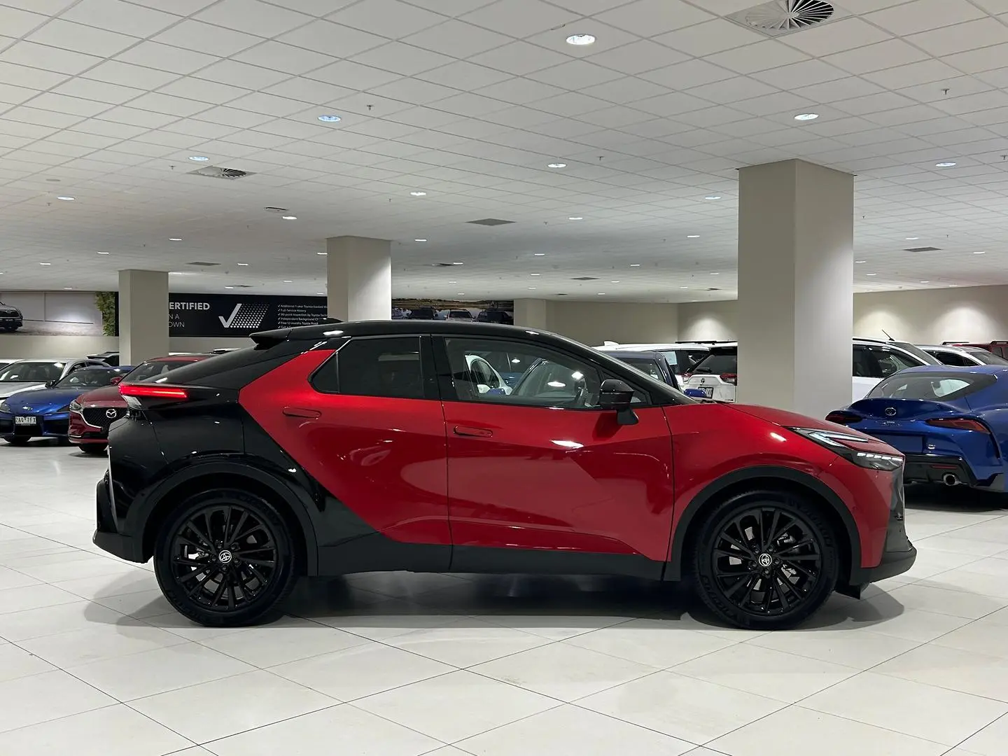 2024 Toyota C-HR Gallery Image 2