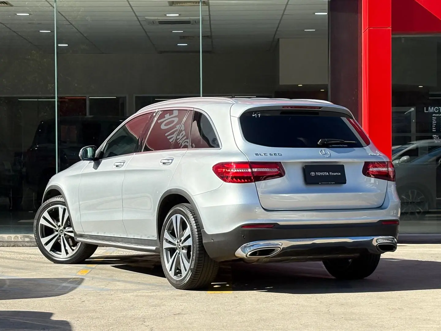 2019 Mercedes-Benz GLC-Class Gallery Image 11