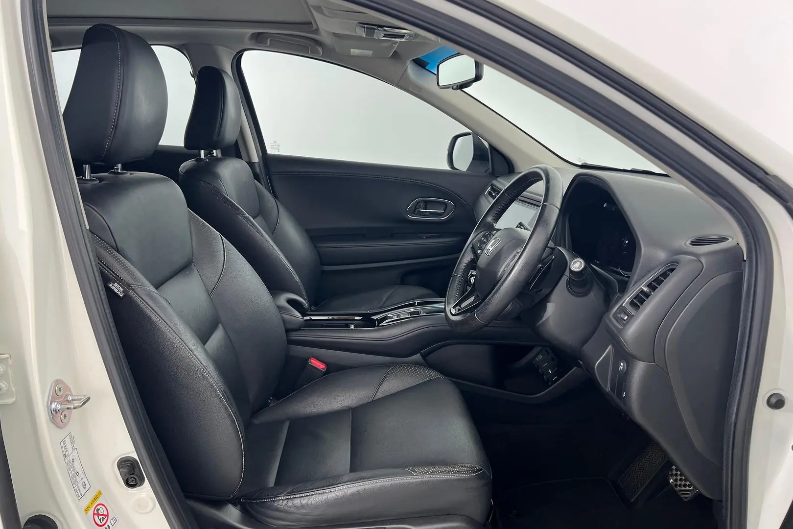 2016 Honda HR-V Gallery Image 15
