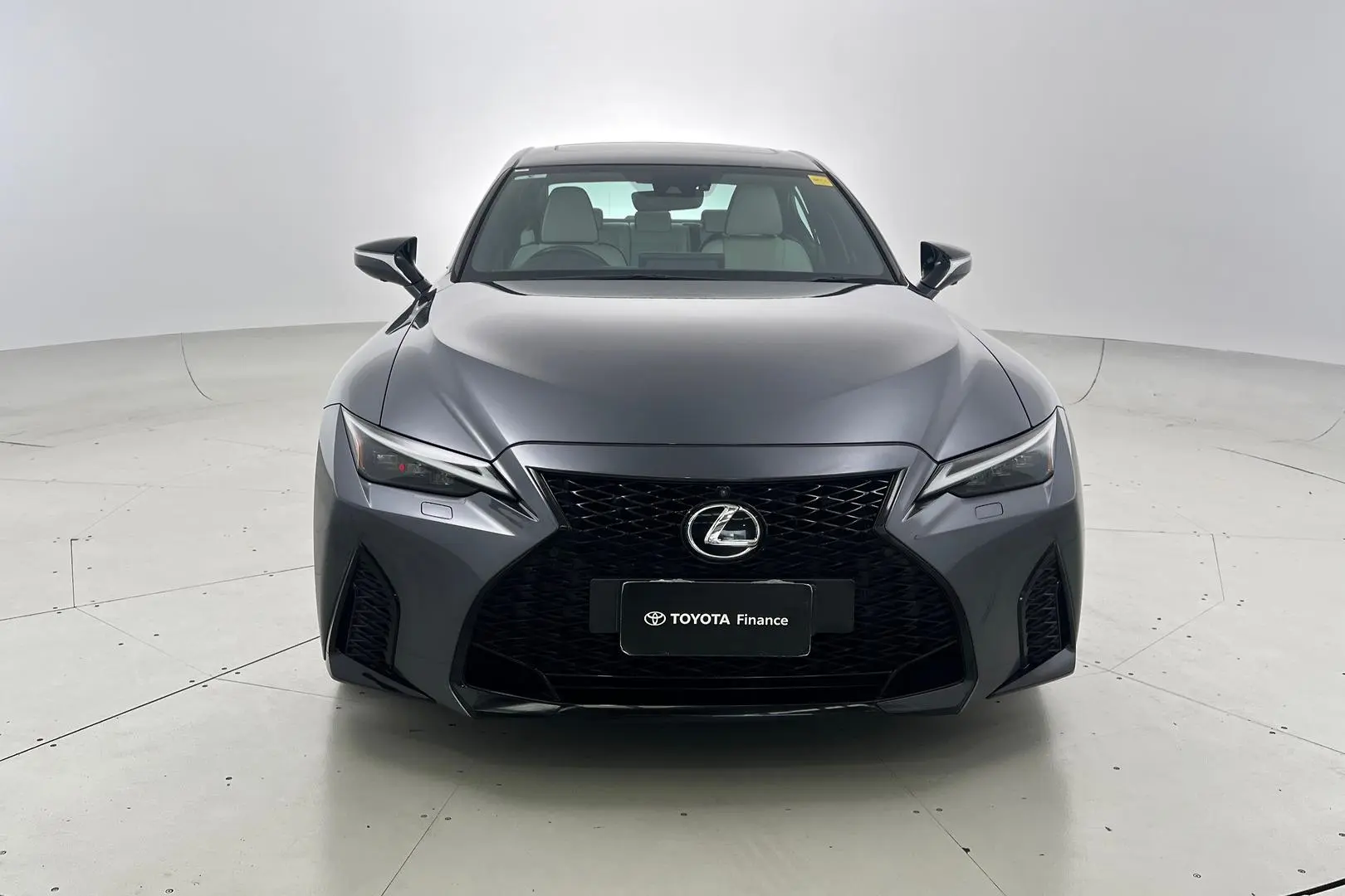 2021 Lexus IS Gallery Image 10