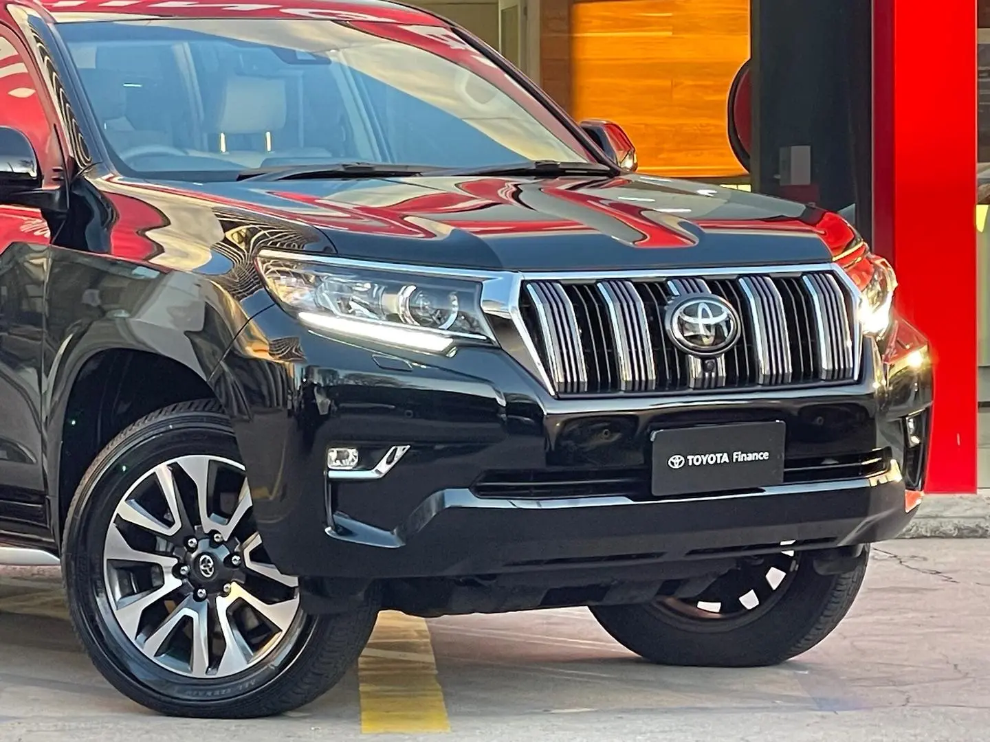 2023 Toyota Landcruiser Prado Gallery Image 3