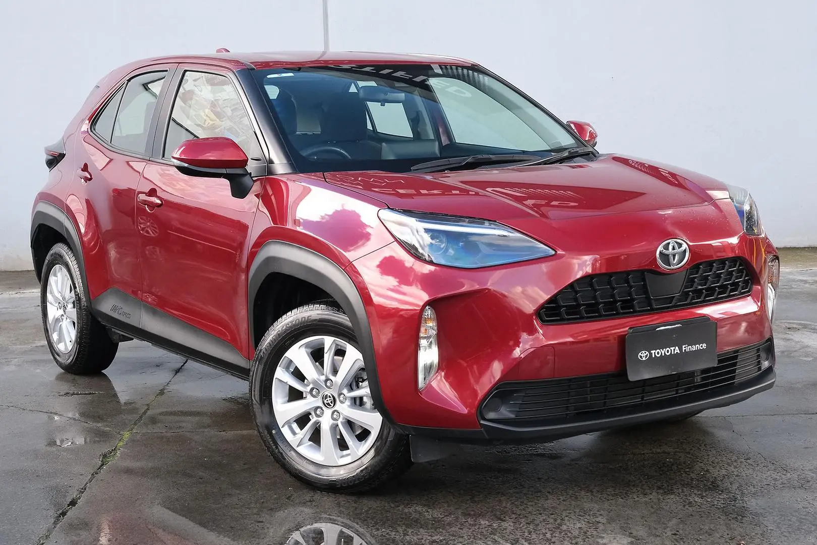 2022 Toyota Yaris Cross Gallery Image 1