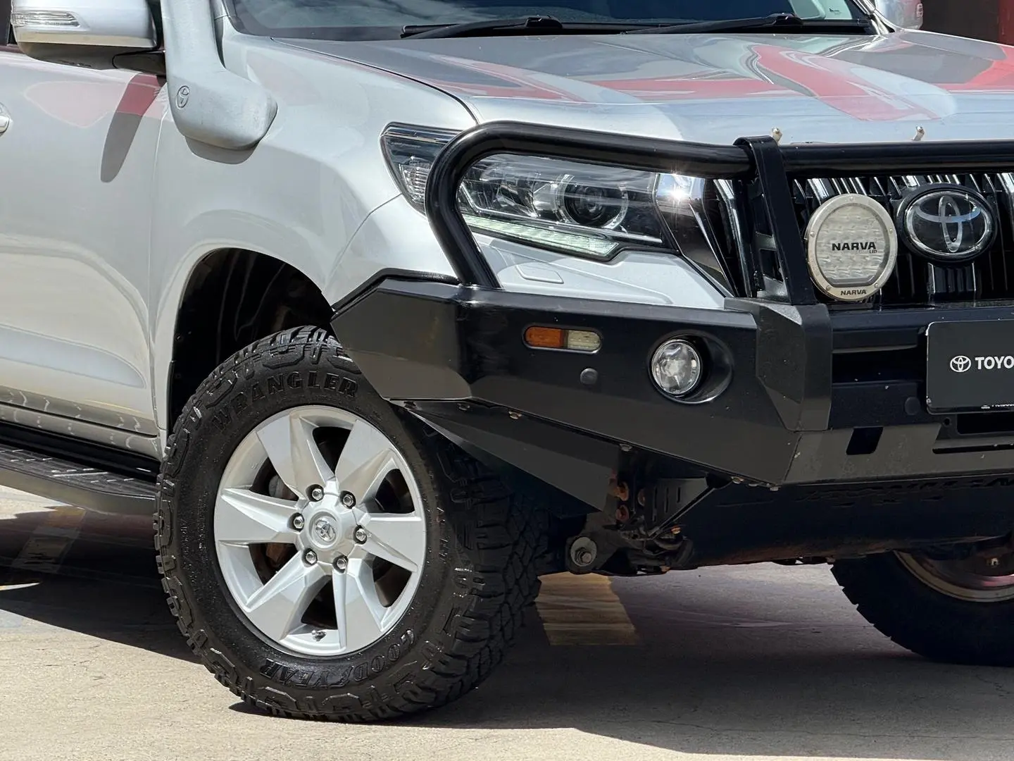 2020 Toyota Landcruiser Prado Gallery Image 3