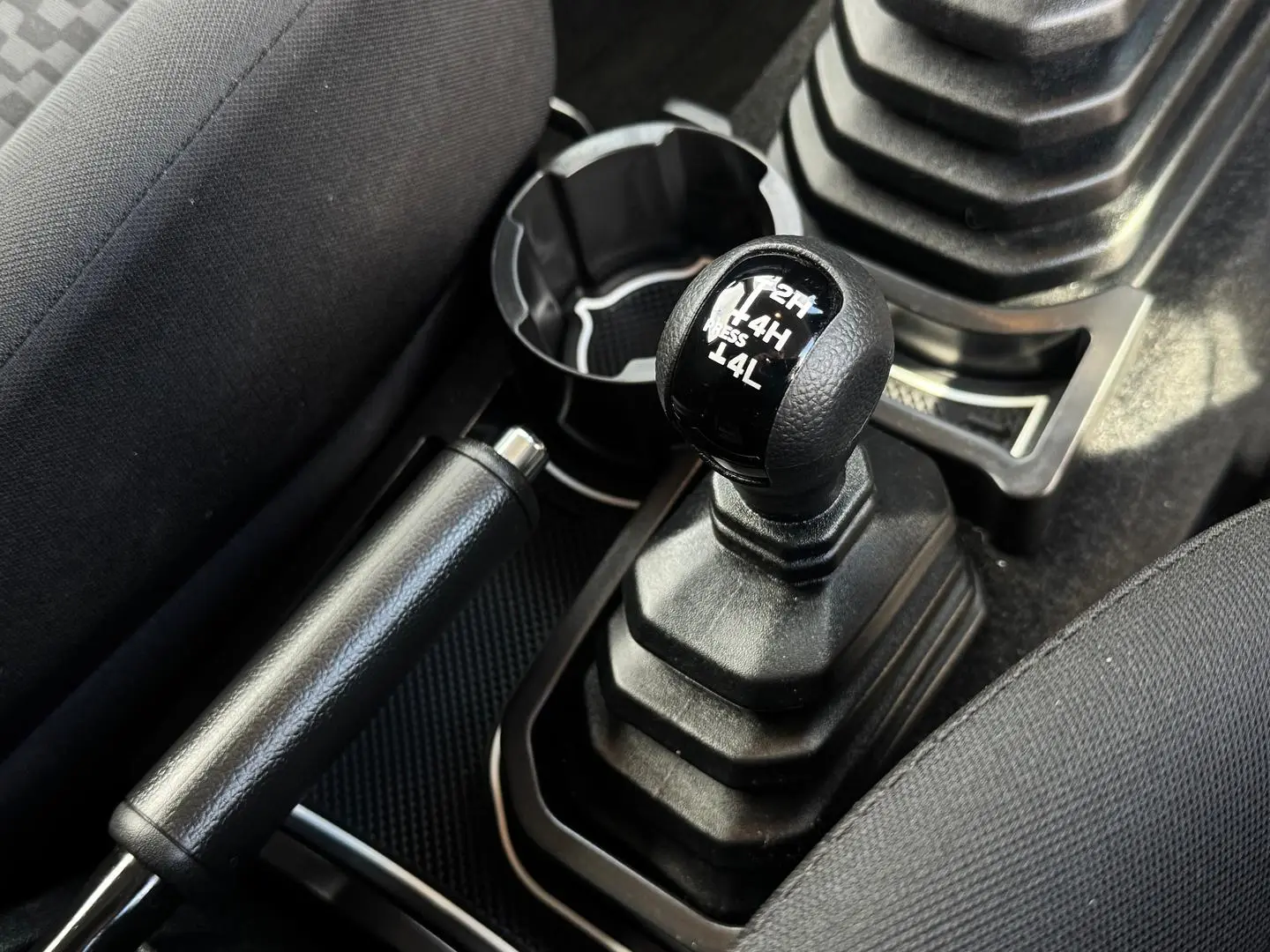 2023 Suzuki Jimny Gallery Image 16