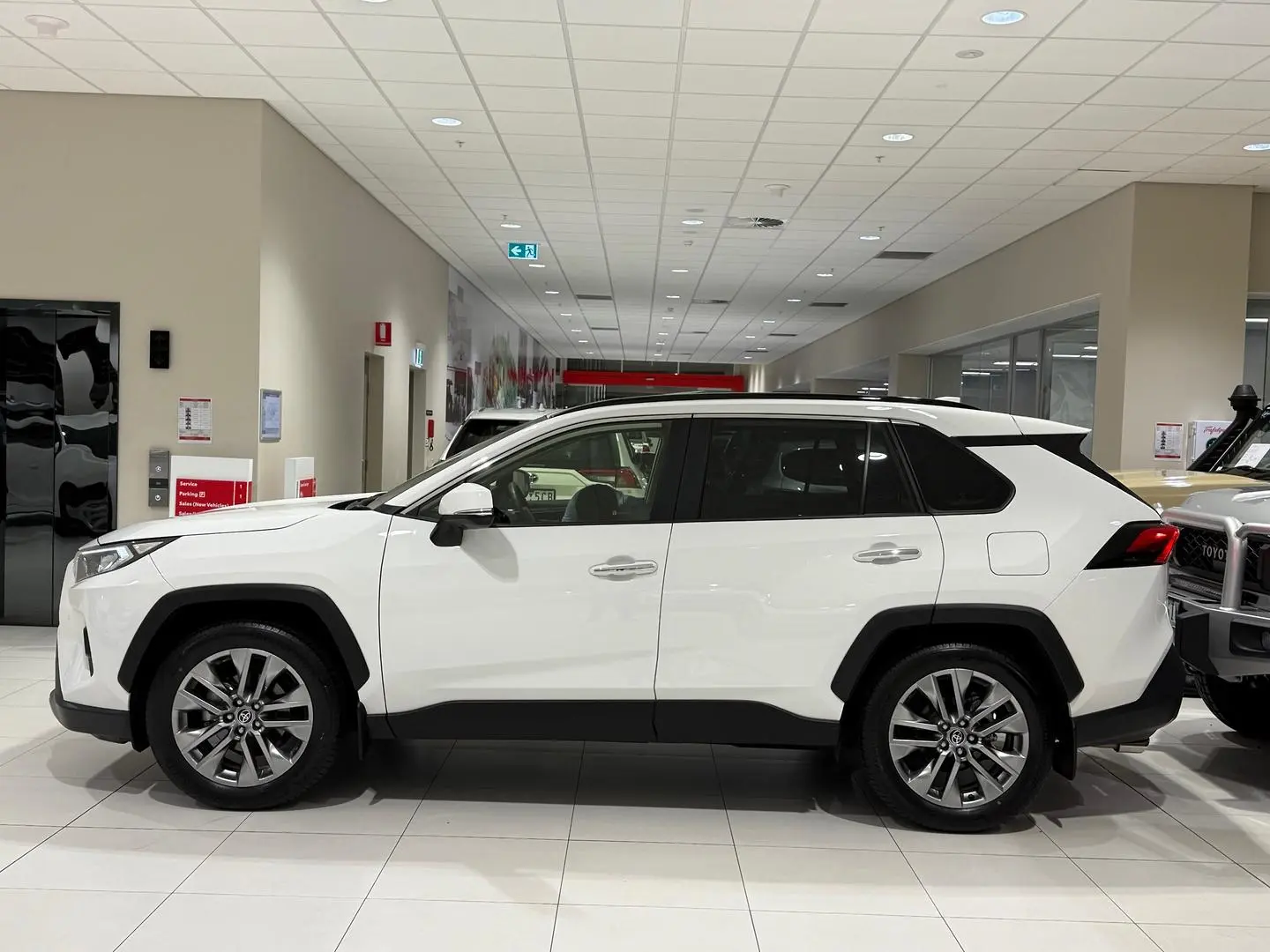 2024 Toyota RAV4 Gallery Image 6