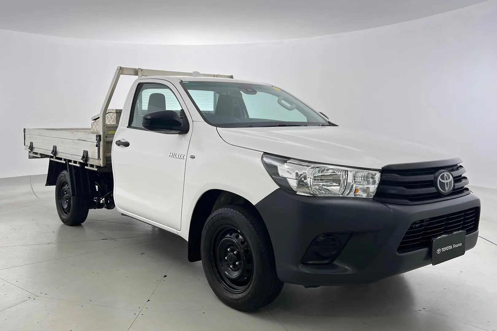 2022 Toyota Hilux Gallery Image 1