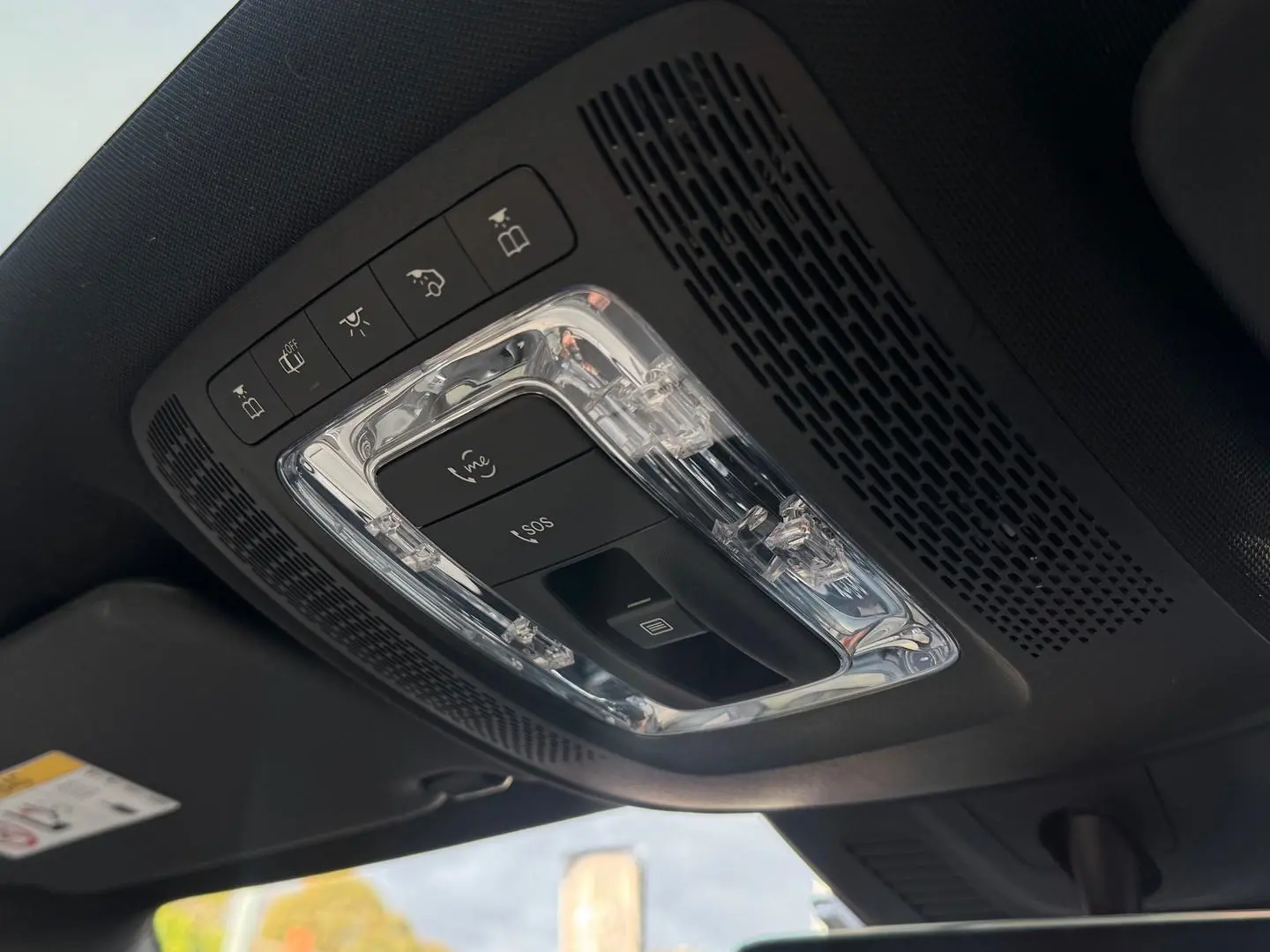 2021 Mercedes-Benz GLA-Class Gallery Image 22