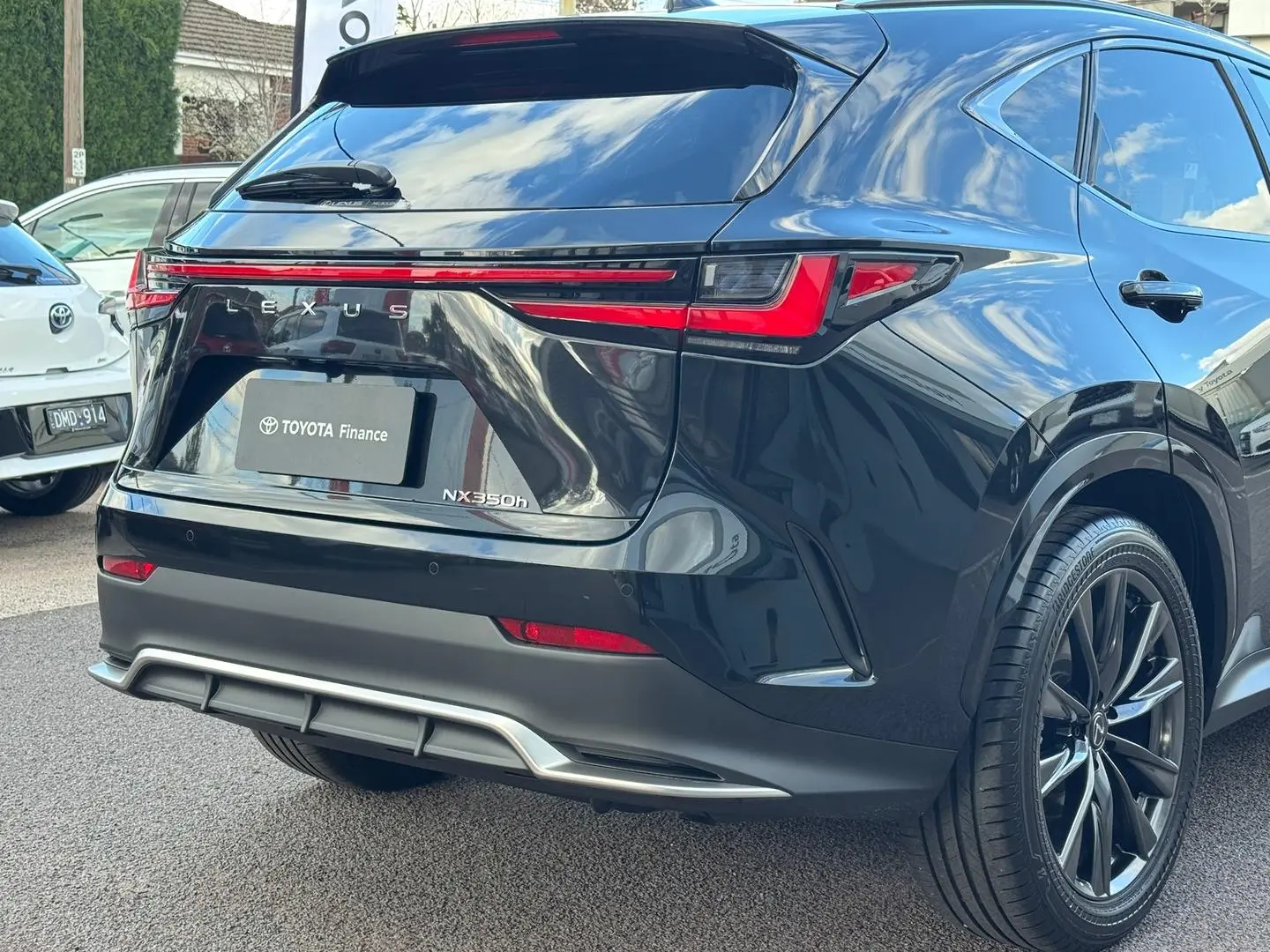 2024 Lexus NX Gallery Image 5