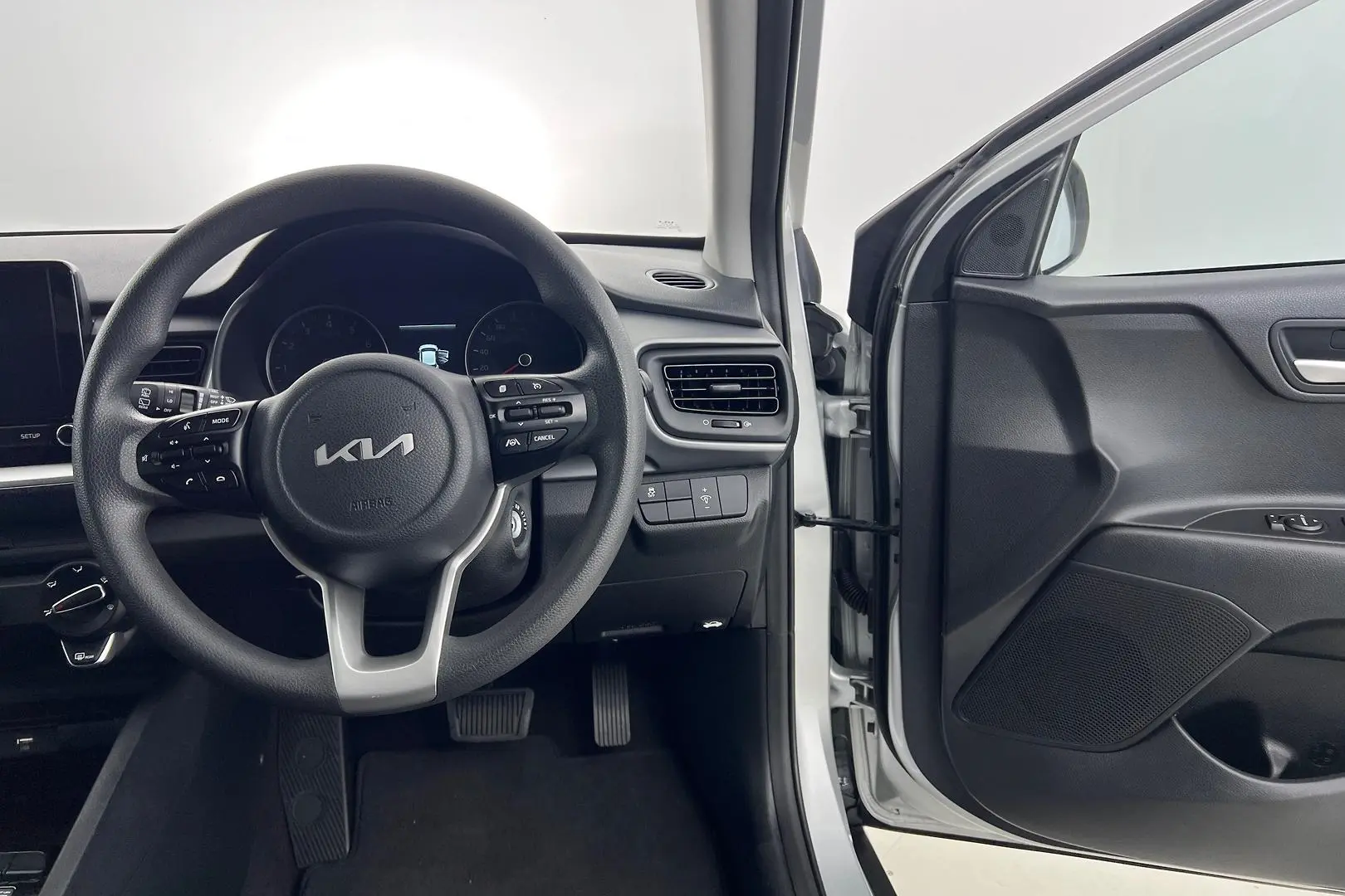 2023 Kia Stonic Gallery Image 12