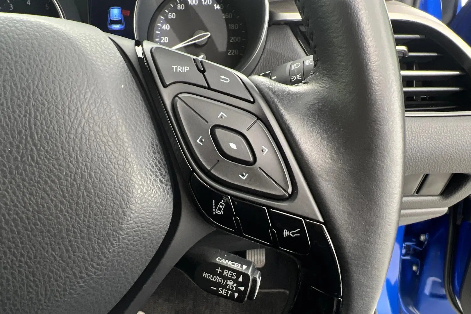 2021 Toyota C-HR Gallery Image 17