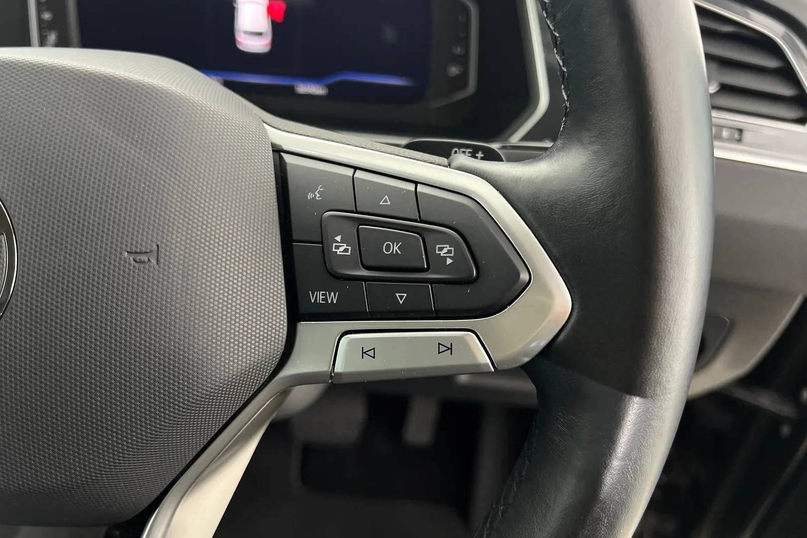 2021 Volkswagen Tiguan Gallery Image 17