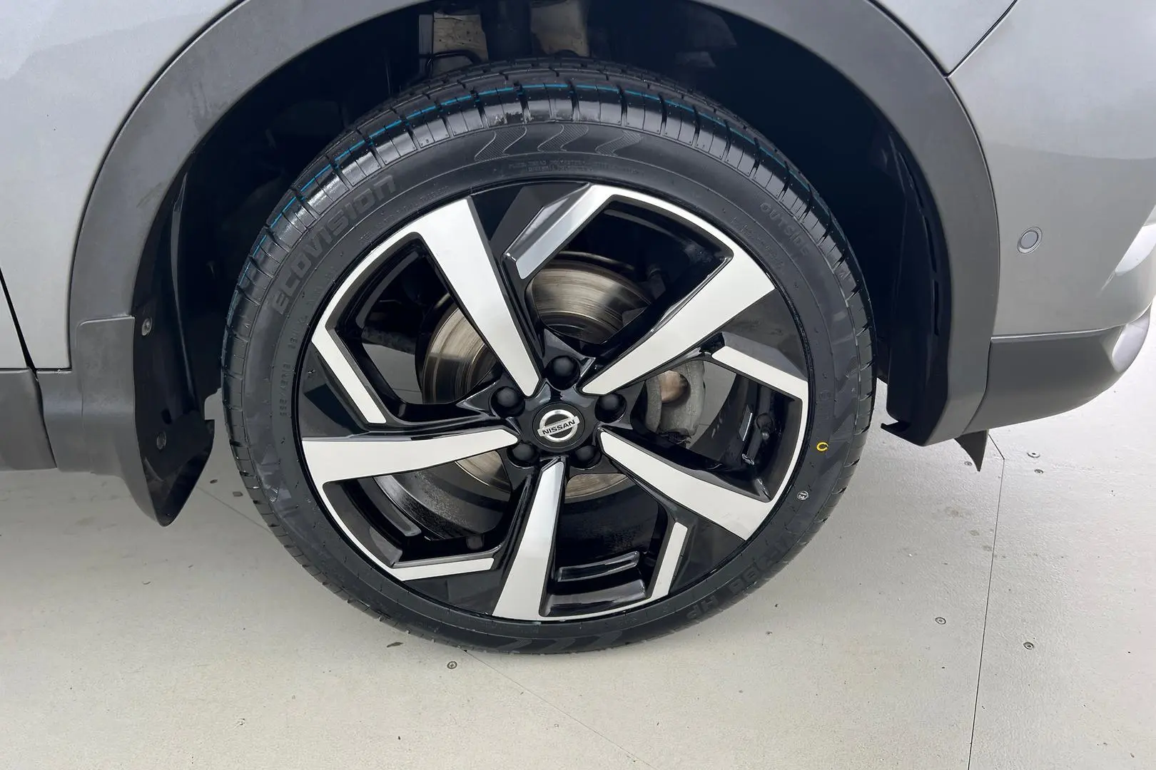 2019 Nissan QASHQAI Gallery Image 18