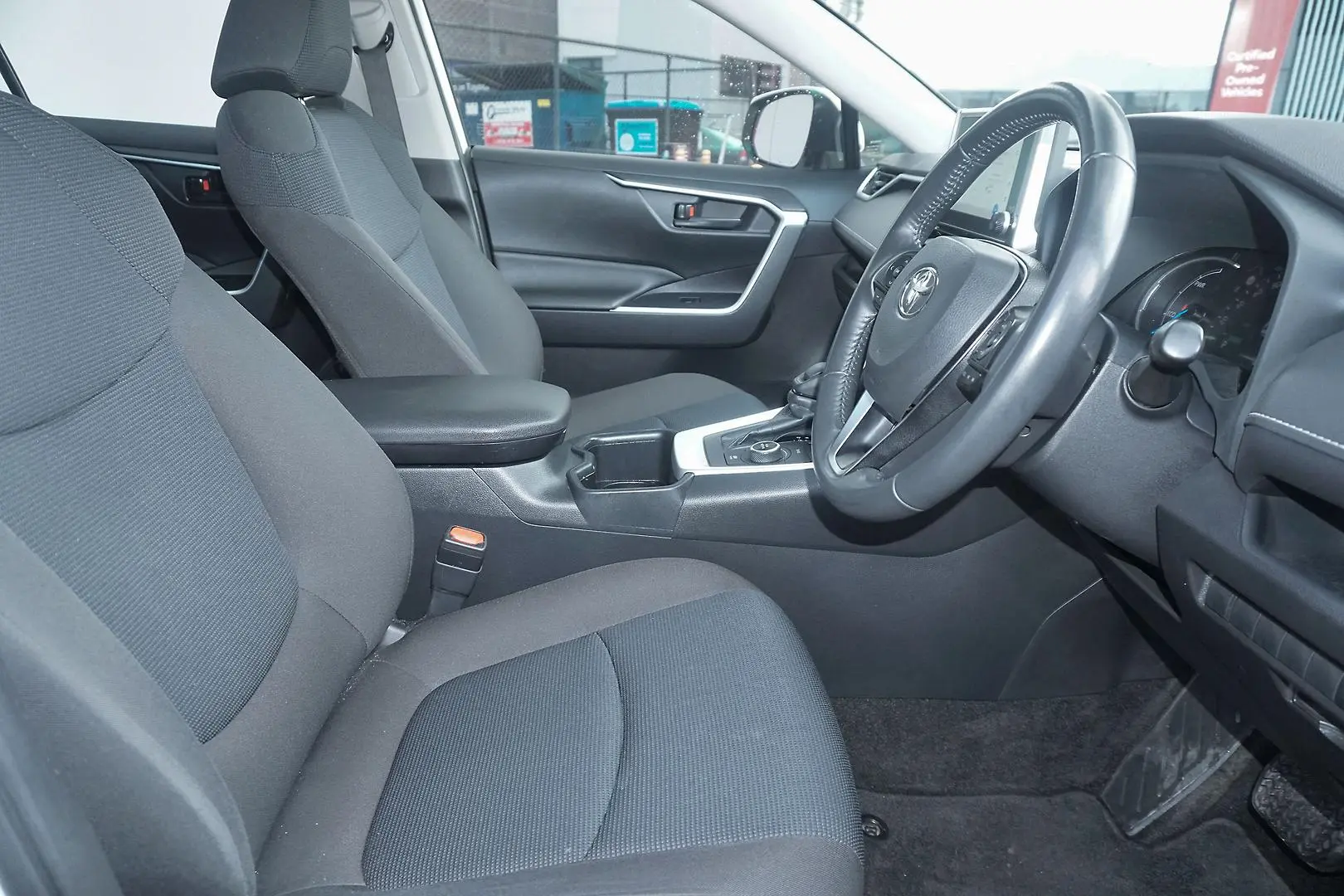 2023 Toyota RAV4 Gallery Image 5