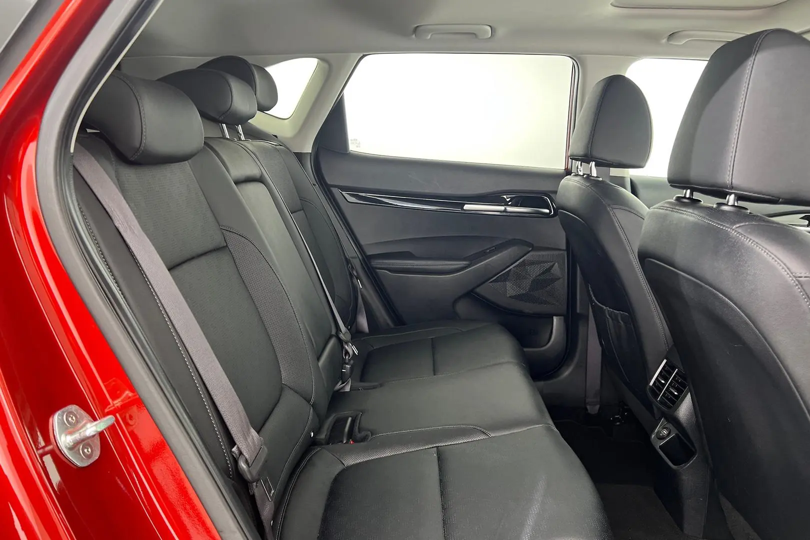2021 Kia Seltos Gallery Image 15