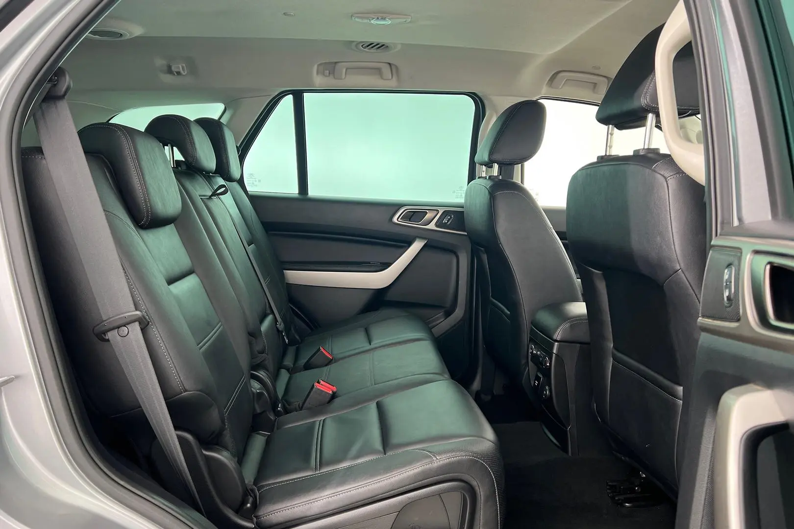 2020 Ford Everest Gallery Image 19