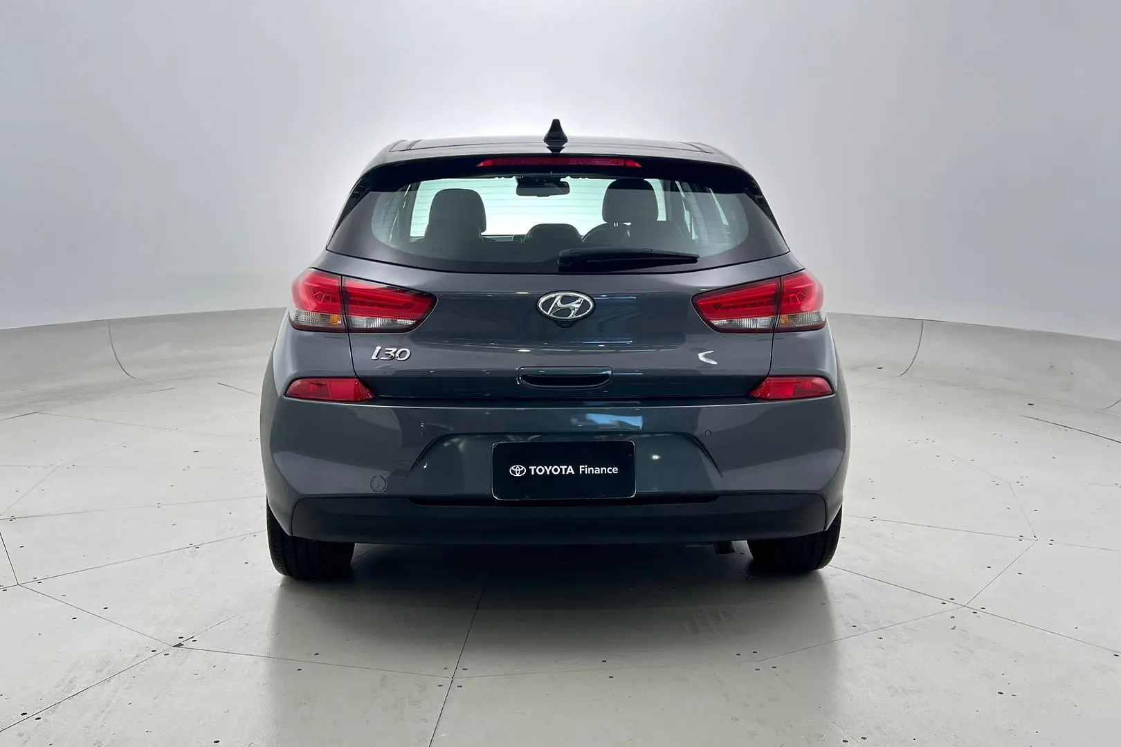 2018 Hyundai i30 Gallery Image 3