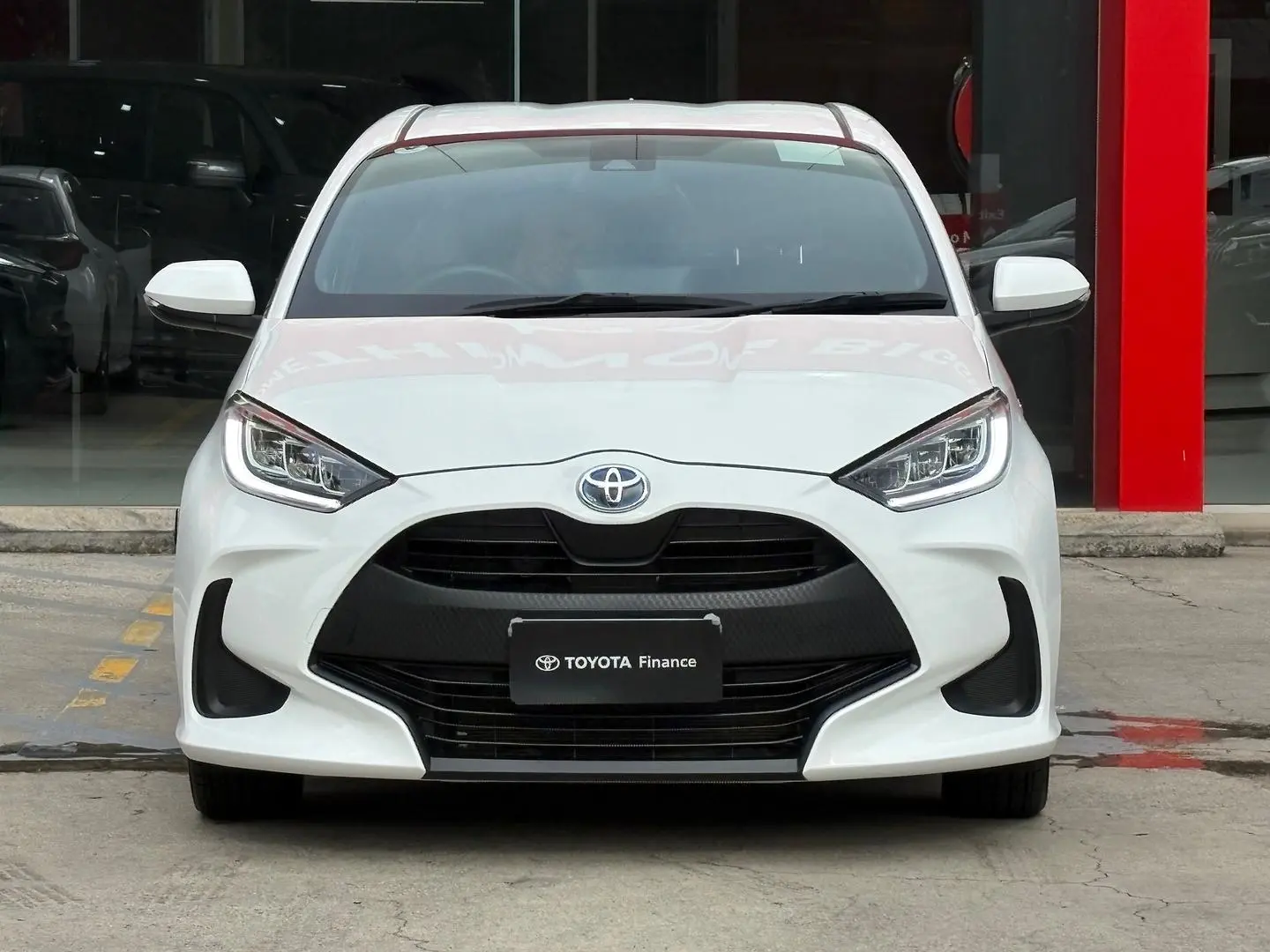 2022 Toyota Yaris Gallery Image 7