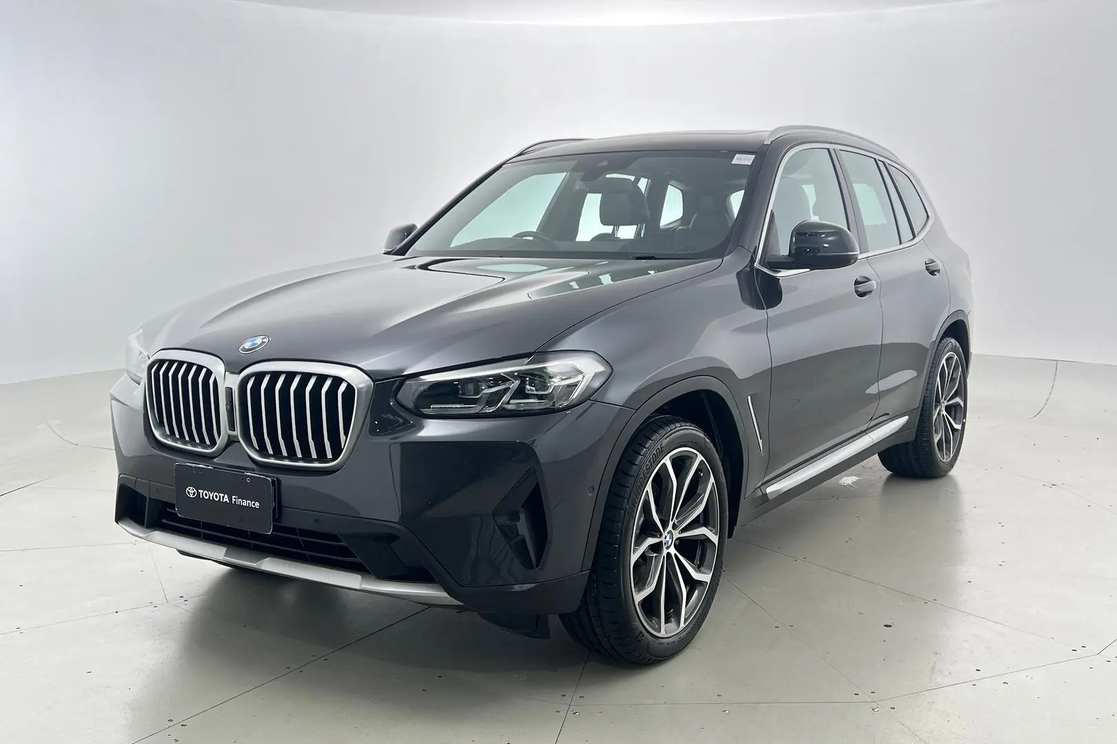 2022 BMW X3 Gallery Image 2