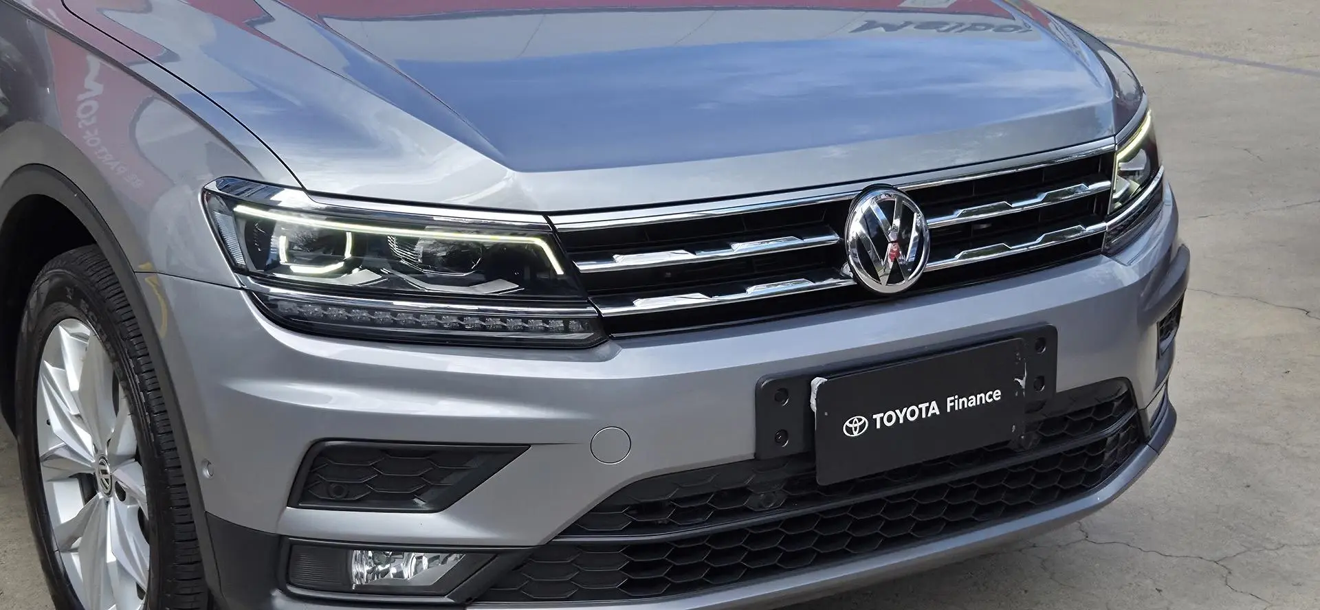 2020 Volkswagen Tiguan Gallery Image 9