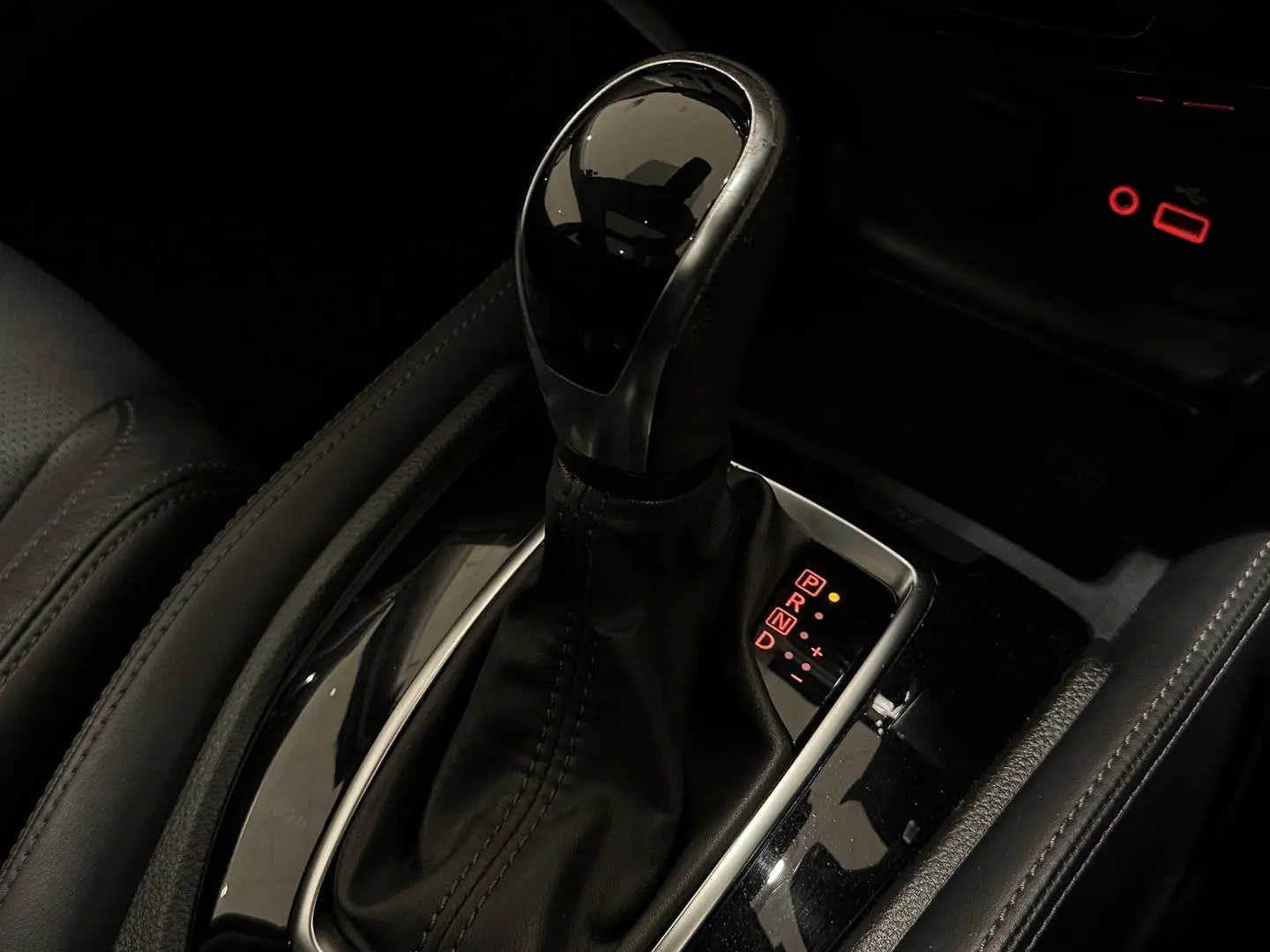 2021 Nissan X-TRAIL Gallery Image 21