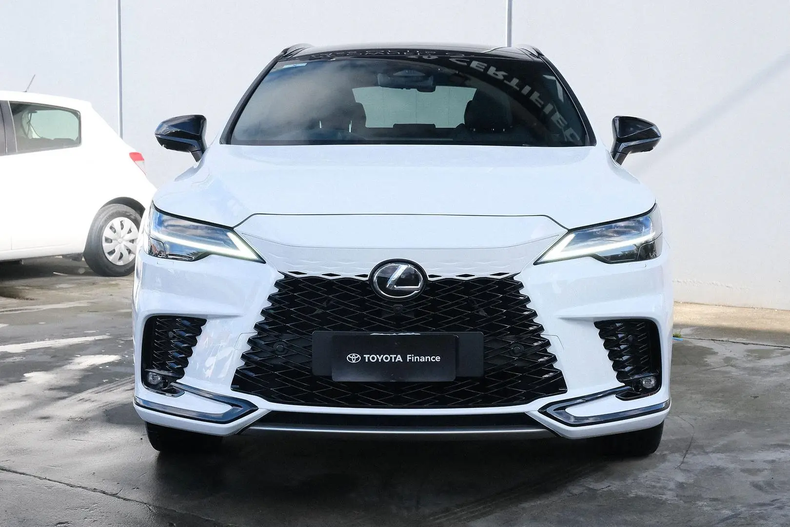2024 Lexus RX Gallery Image 3