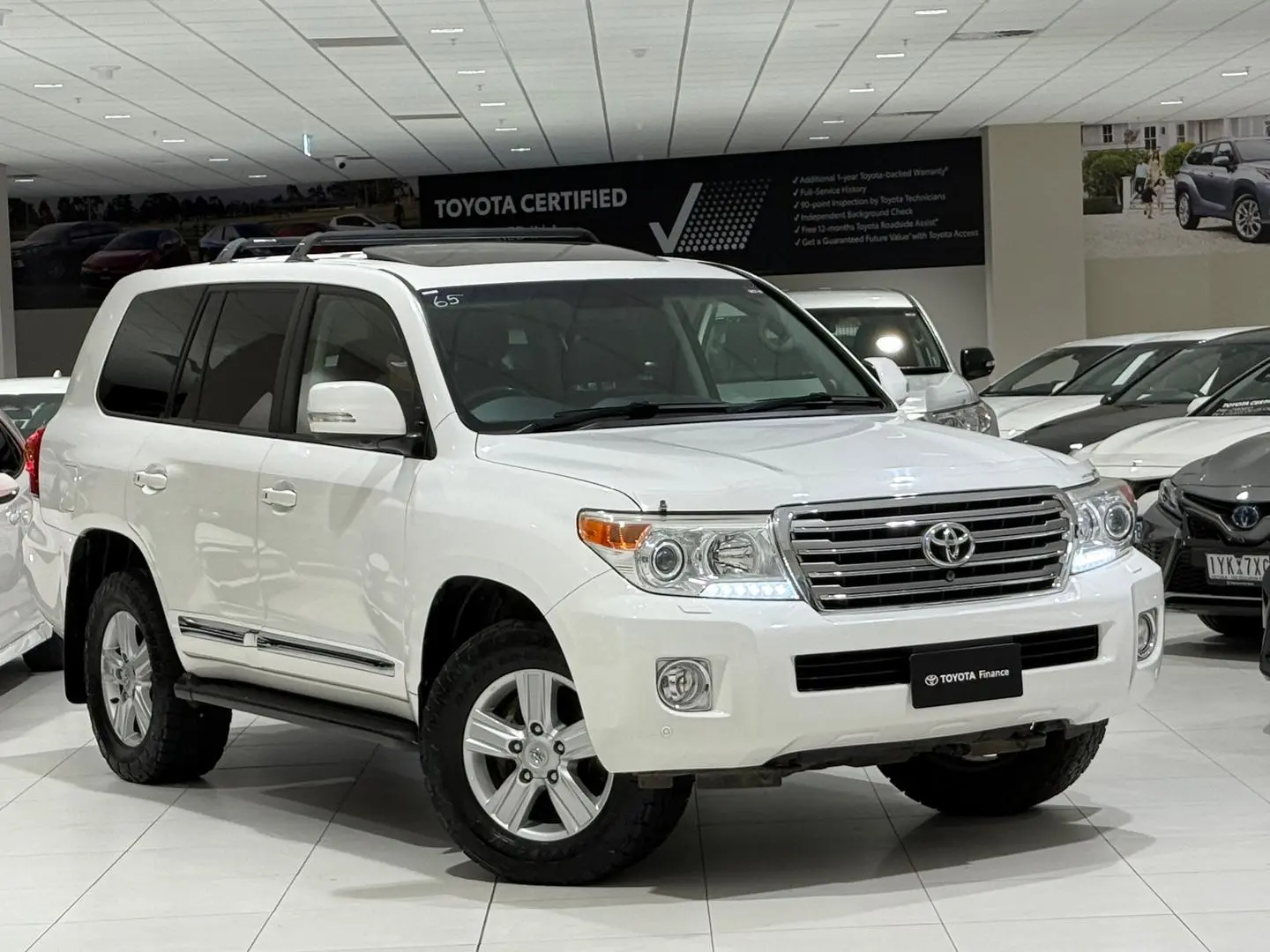 2013 Toyota Landcruiser Gallery Image 1