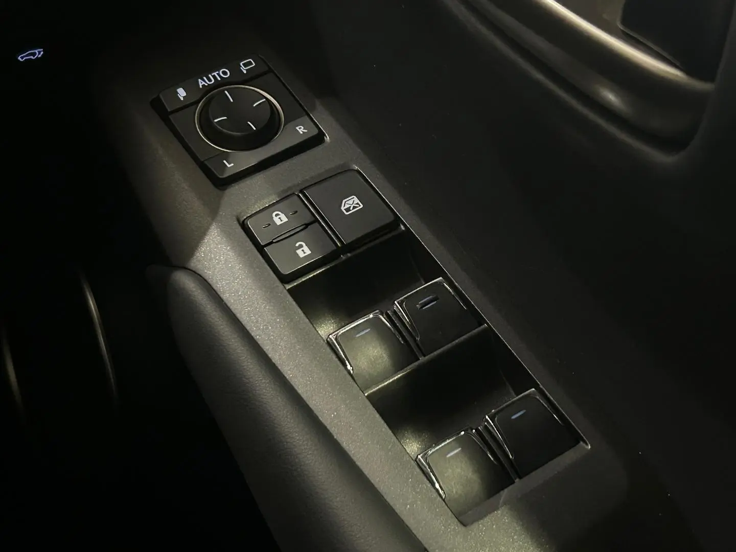 2021 Lexus NX Gallery Image 26