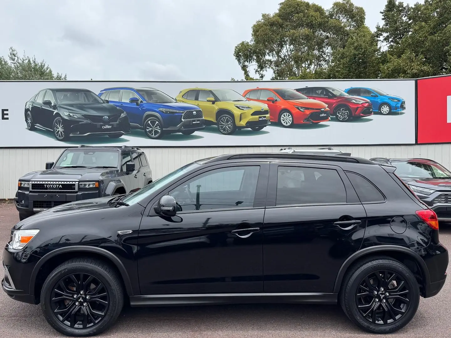 2019 Mitsubishi Asx Gallery Image 9