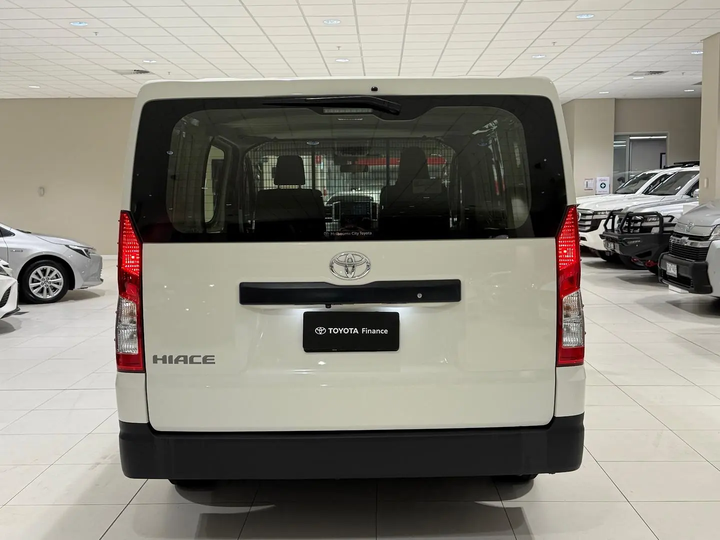 2022 Toyota Hiace Gallery Image 9