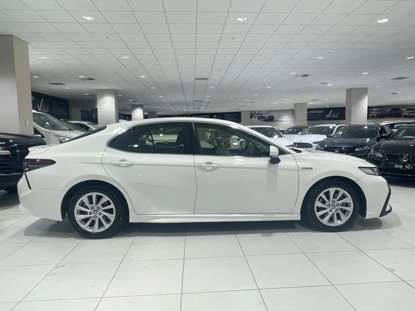 2021 Toyota Camry Gallery Image 2