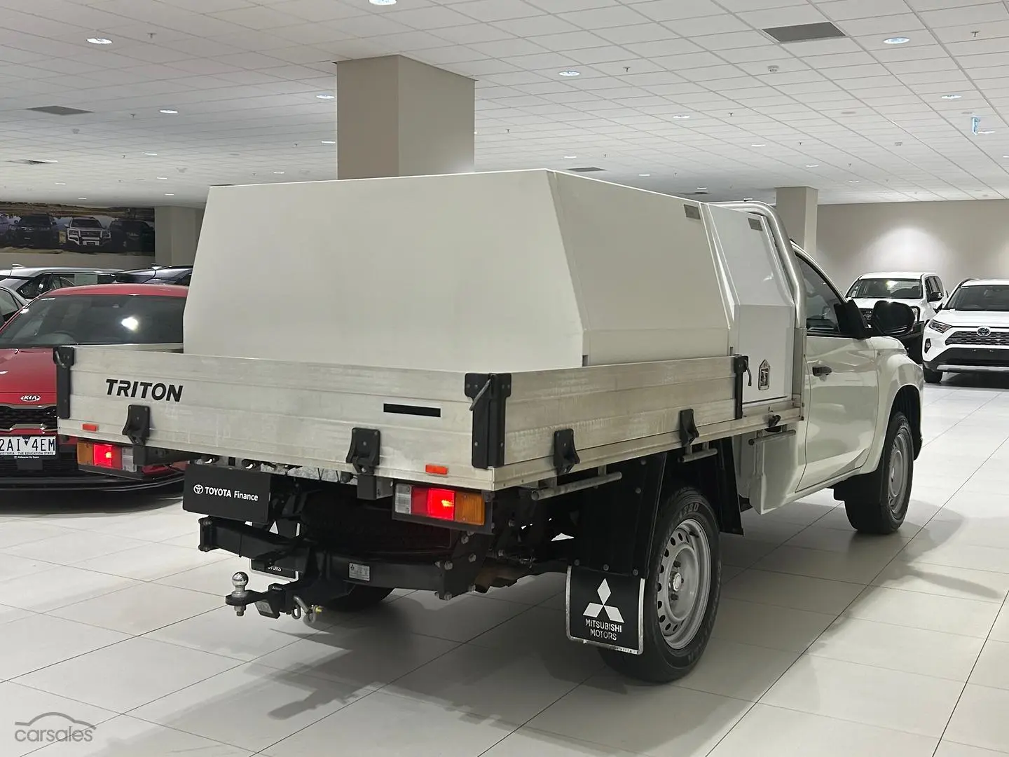 2019 Mitsubishi Triton Image 10