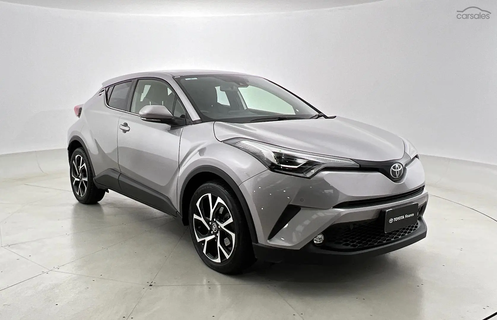 2018 Toyota C-HR Image 1