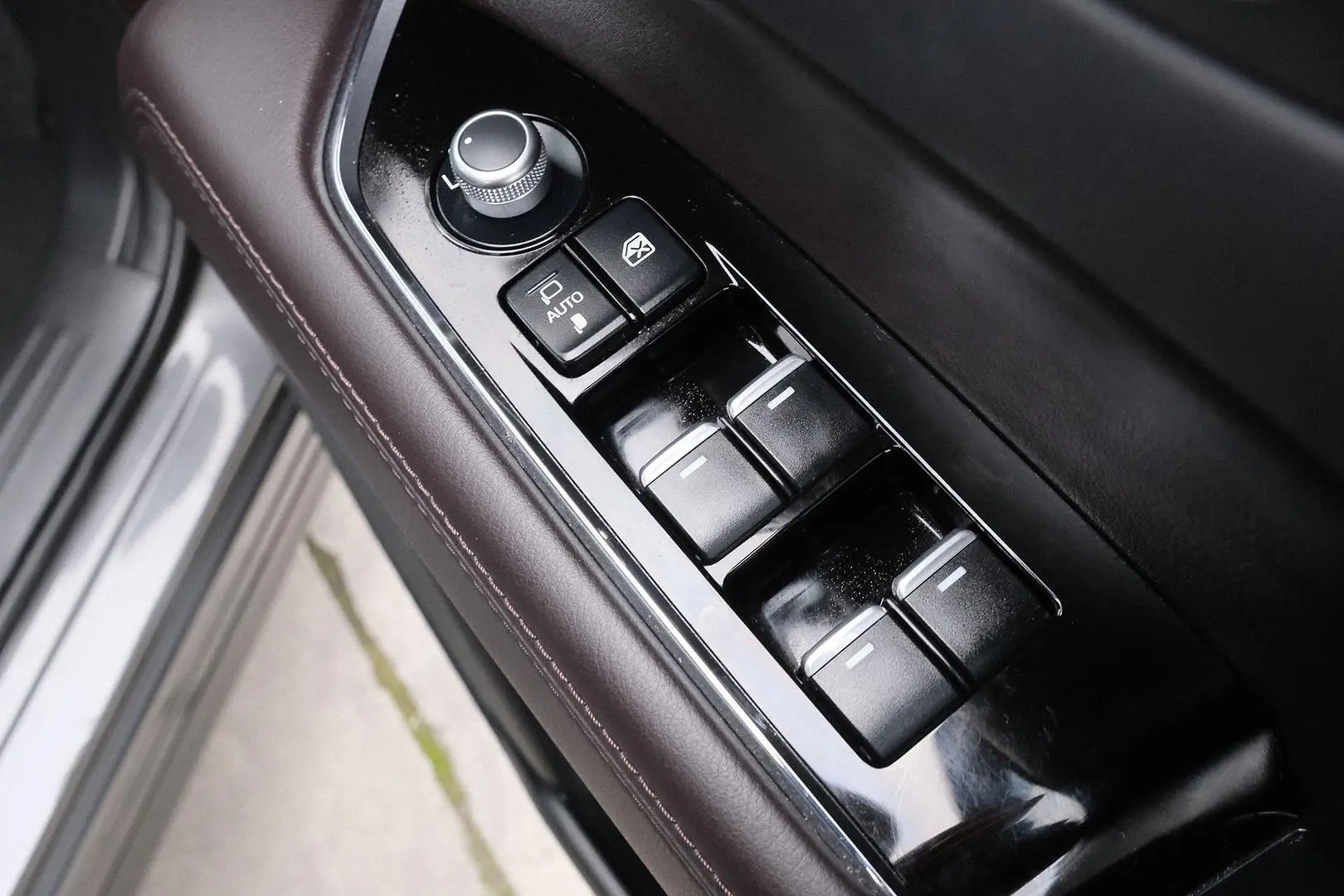 2019 Mazda CX-8 Gallery Image 16