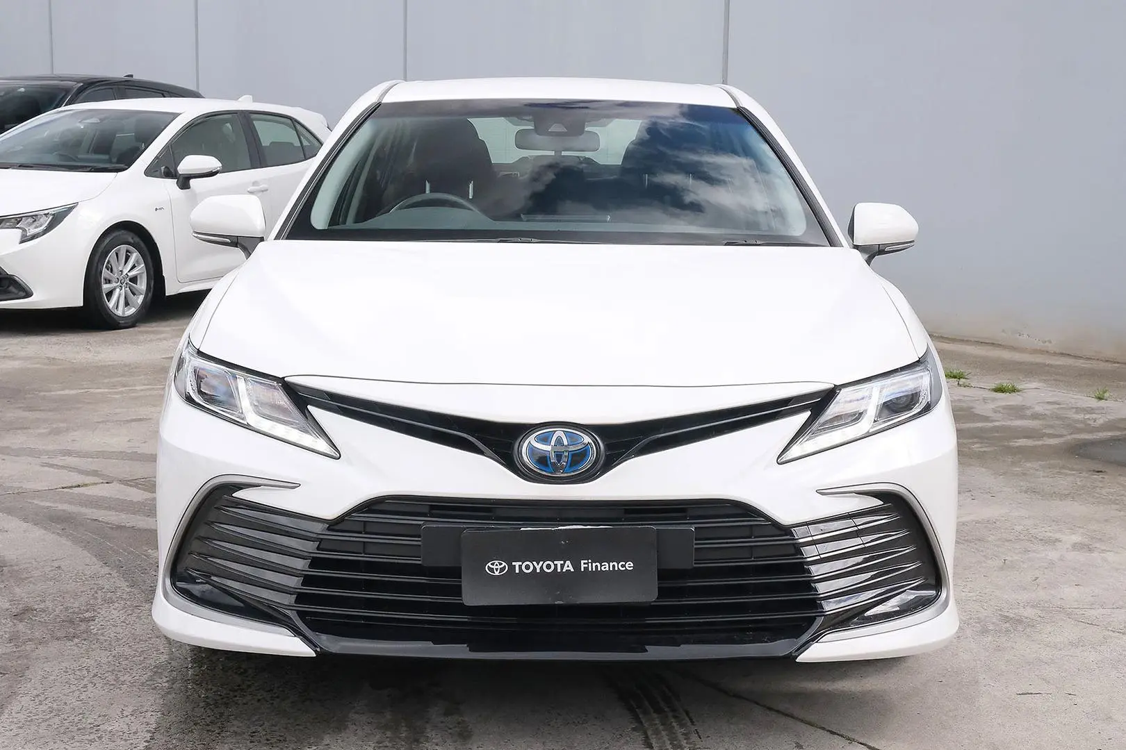 2023 Toyota Camry Gallery Image 3