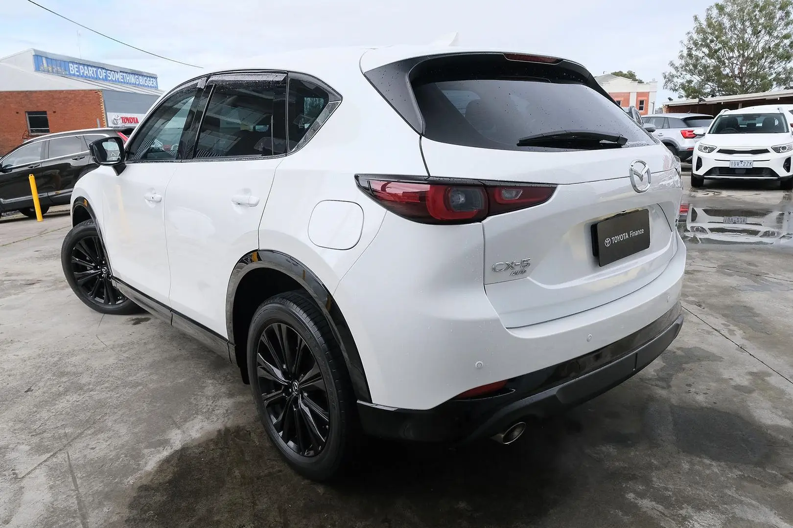 2022 Mazda CX-5 Gallery Image 2