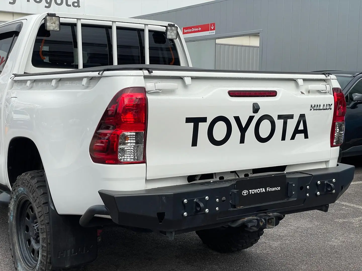 2020 Toyota Hilux Gallery Image 8