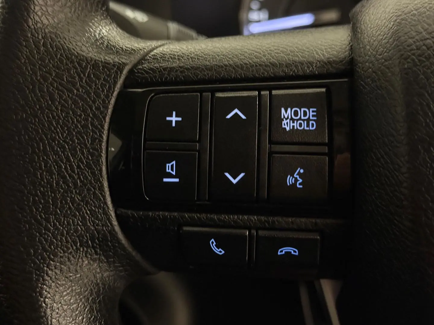 2022 Toyota Hilux Gallery Image 21
