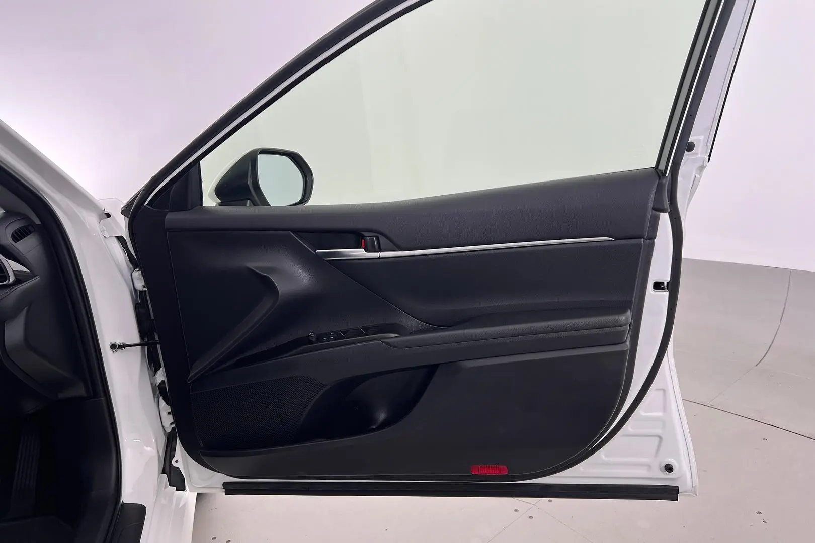 2024 Toyota Camry Gallery Image 12