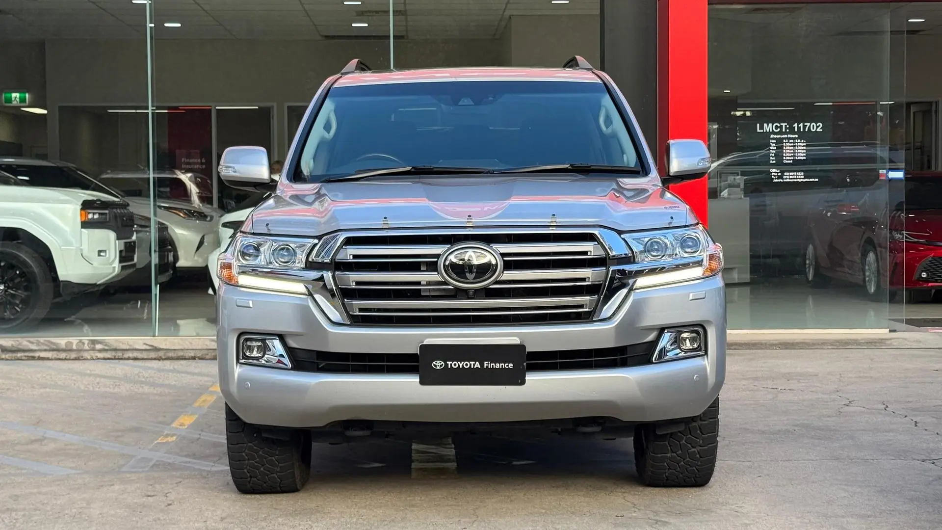 2020 Toyota Landcruiser Gallery Image 11