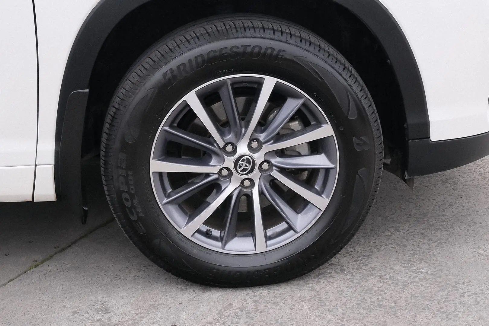 2019 Toyota Kluger Gallery Image 6