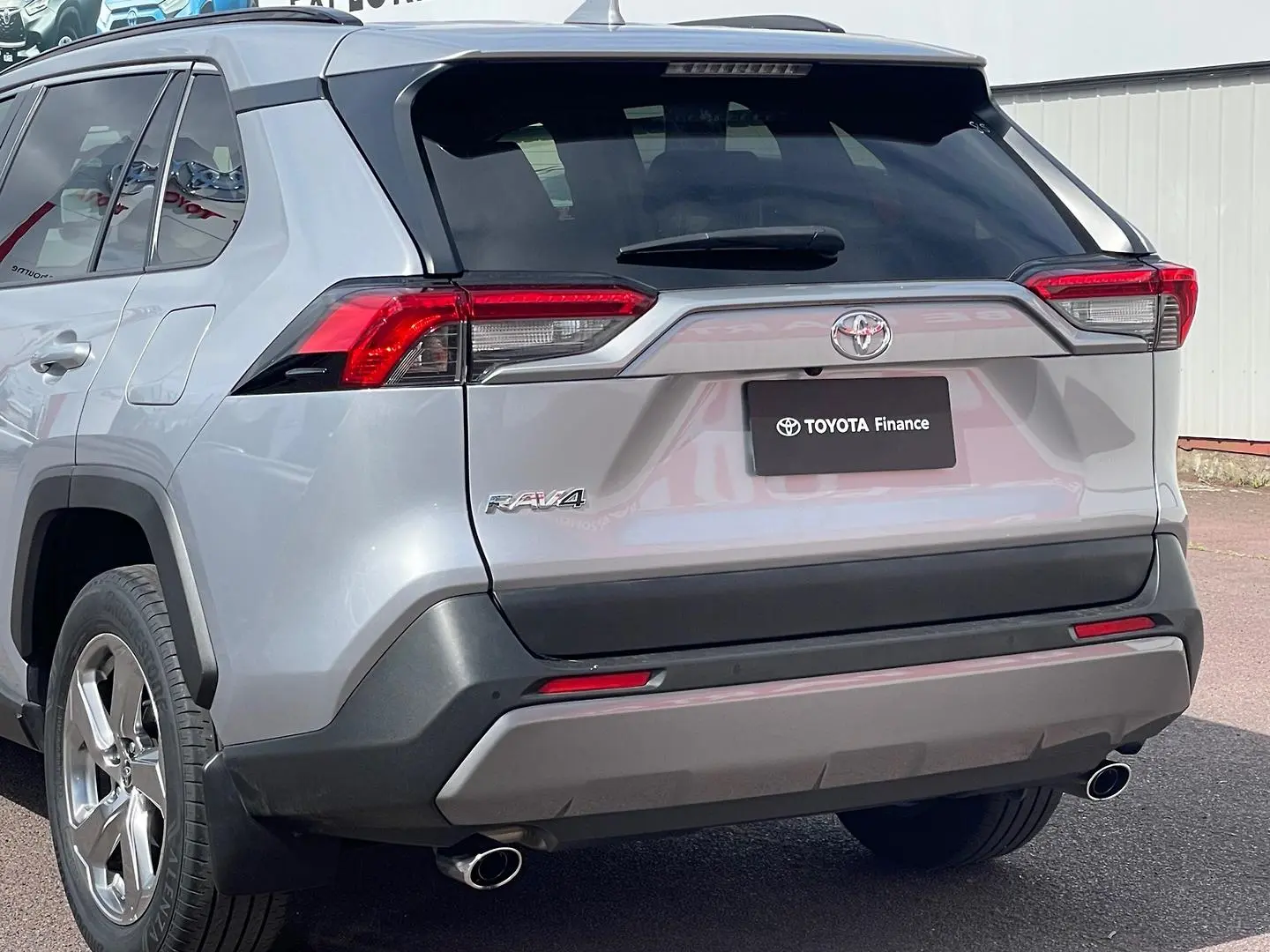 2021 Toyota RAV4 Gallery Image 8