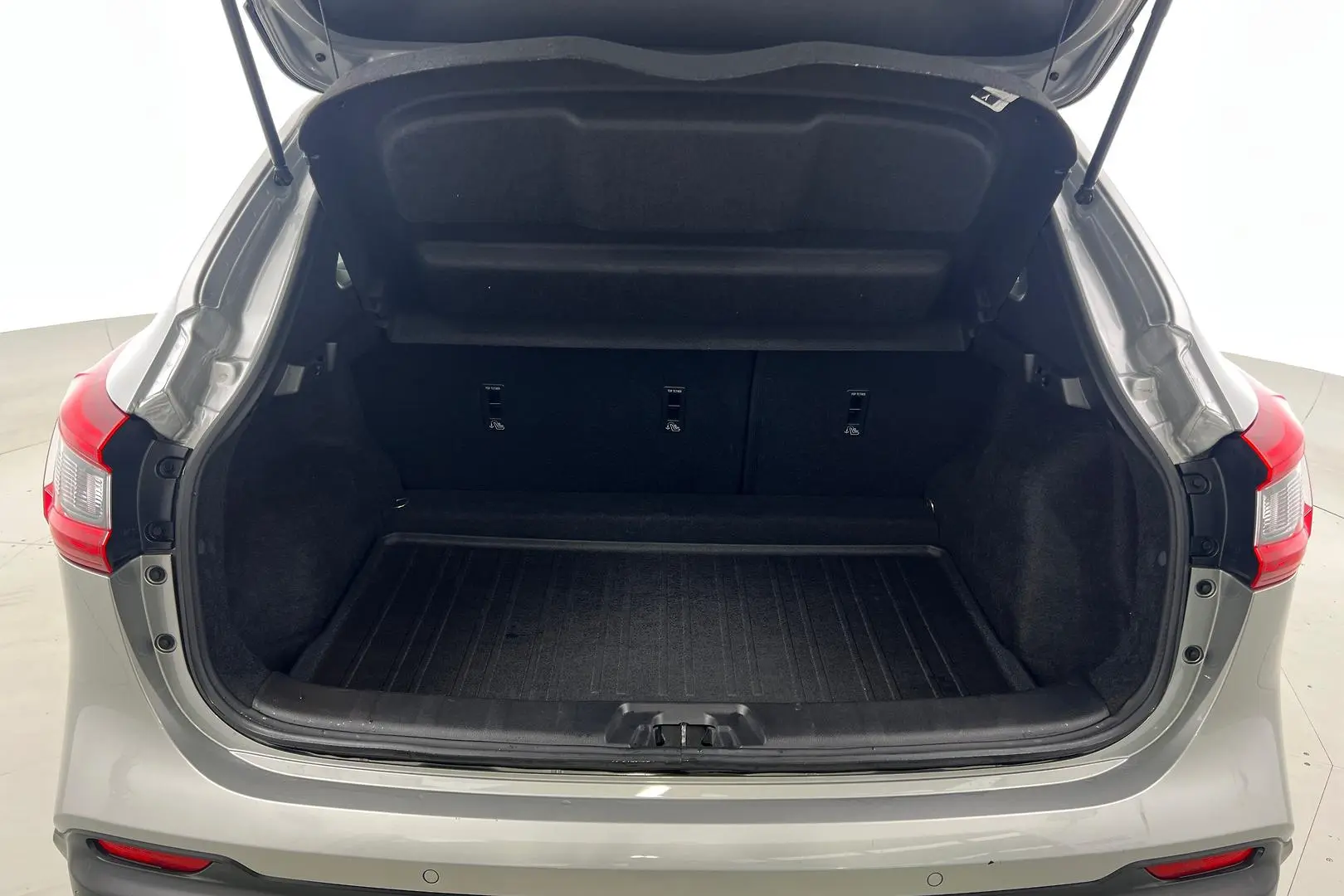 2019 Nissan QASHQAI Gallery Image 20