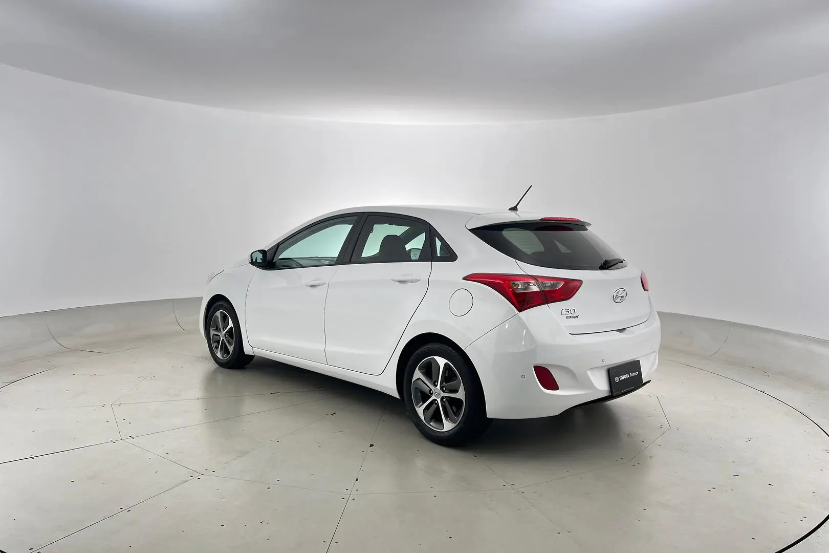 2016 Hyundai i30 Gallery Image 7